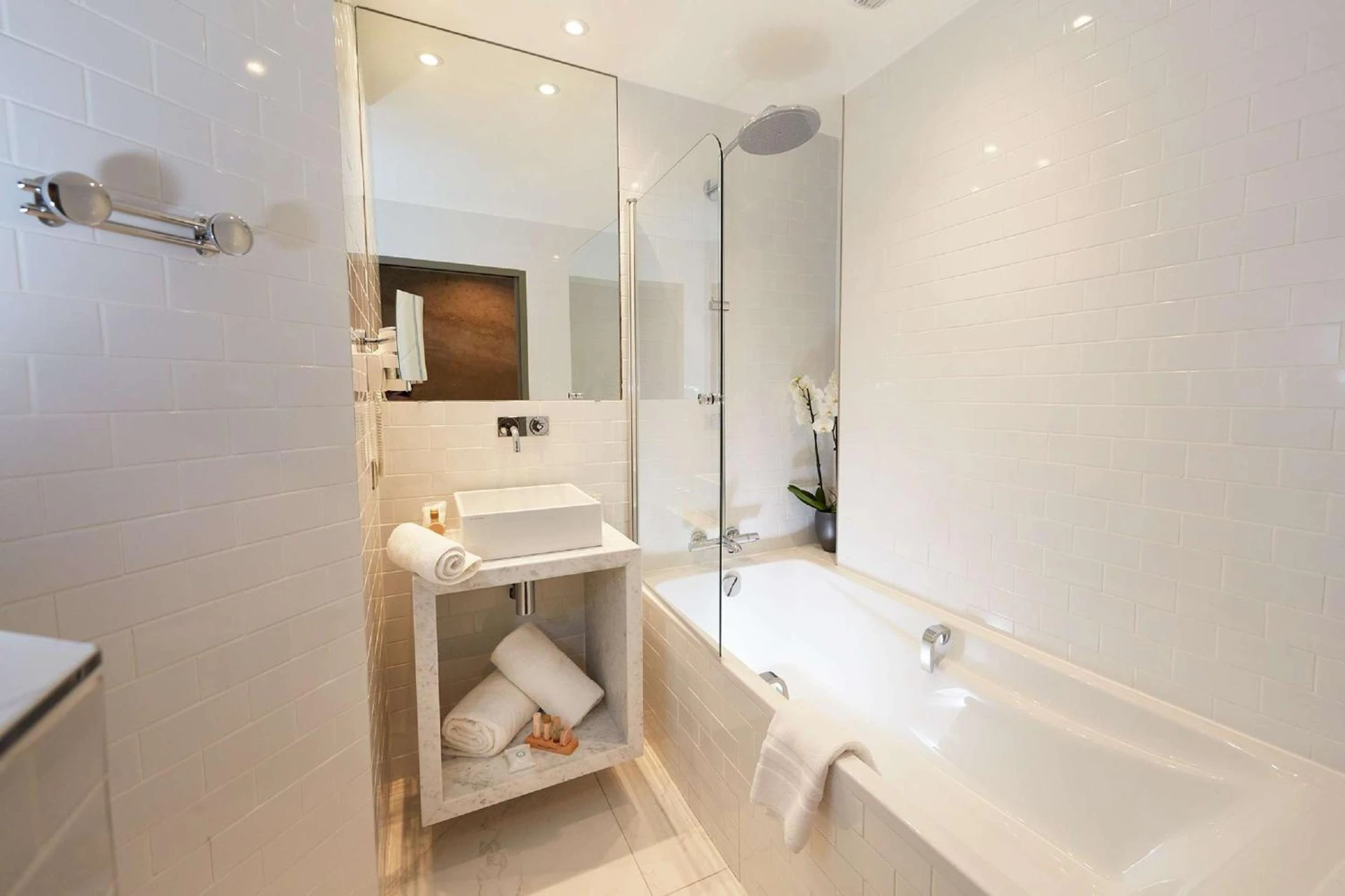 Magnifique chambre pour un séminaire d'entreprise à Best Western Plus Clos Syrah - Valence