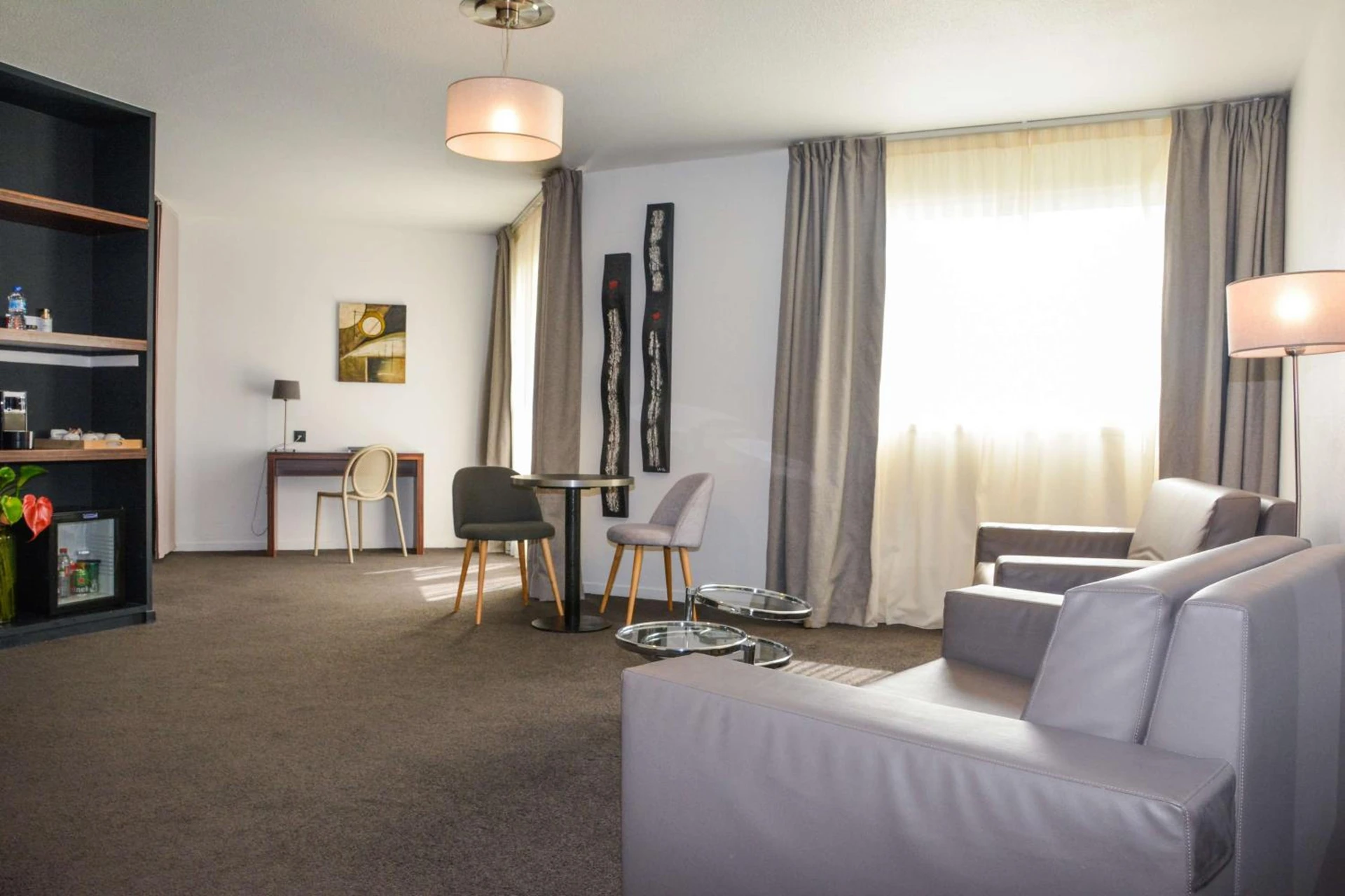 Magnifique chambre pour un séminaire d'entreprise à Best Western Plus La Marina - Saint-Raphaël