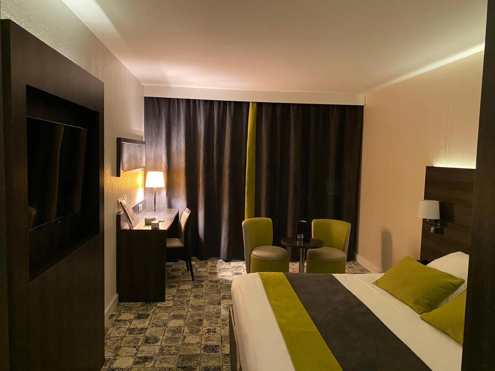 Chambre disponible pour un séminaire d'entreprise à Best Western Plus Evreux Palais Des Congrès - Évreux