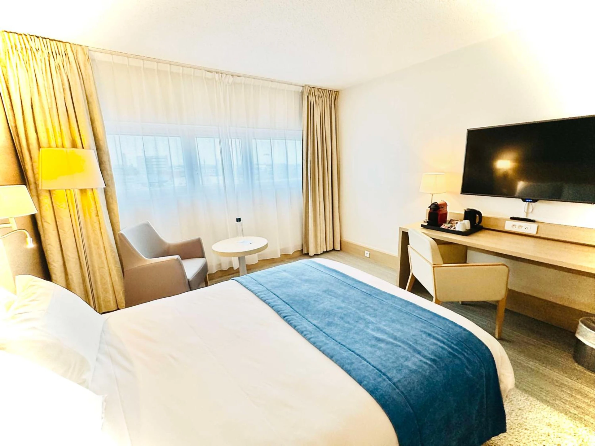 Chambre disponible pour un séminaire d'entreprise à Best Western Plus Paris Orly Airport - Rungis