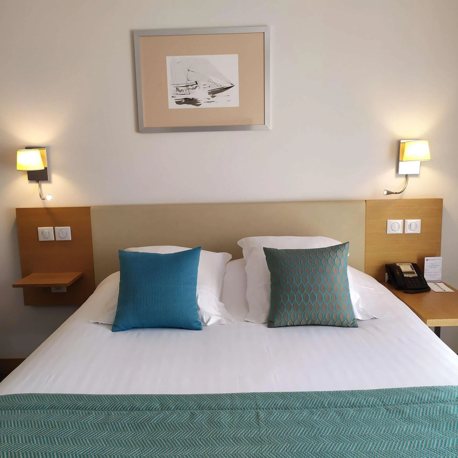 Chambre disponible pour un séminaire d'entreprise à Best Western Premier Hôtel du Vieux-Port - Paris