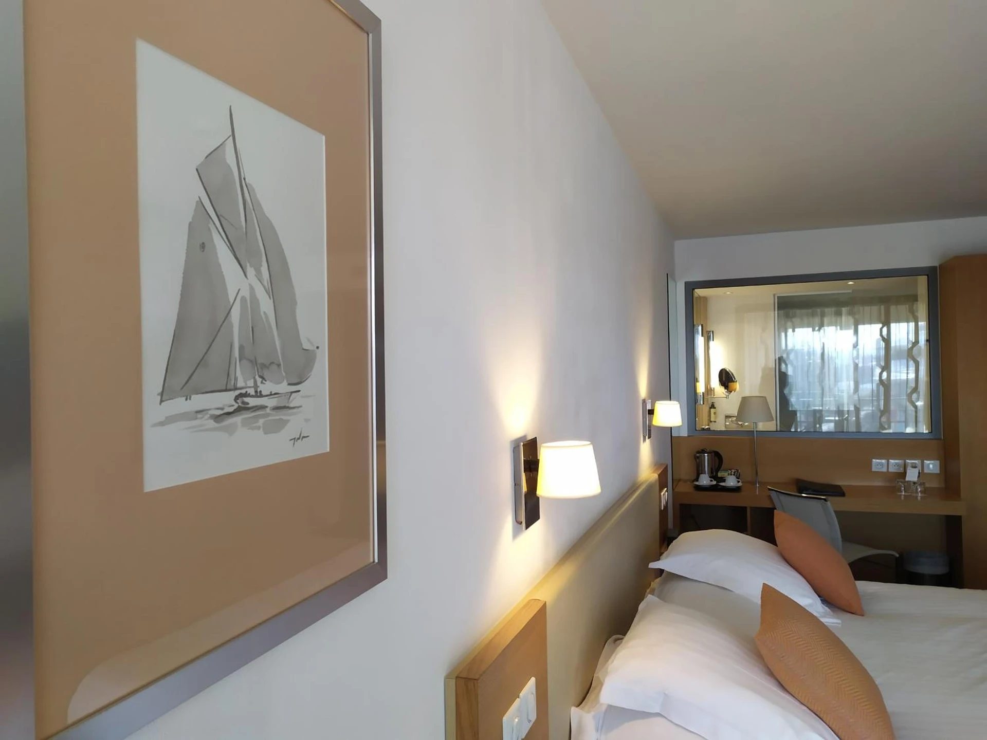 Chambre disponible pour un séminaire d'entreprise à Best Western Premier Hôtel du Vieux-Port - Paris