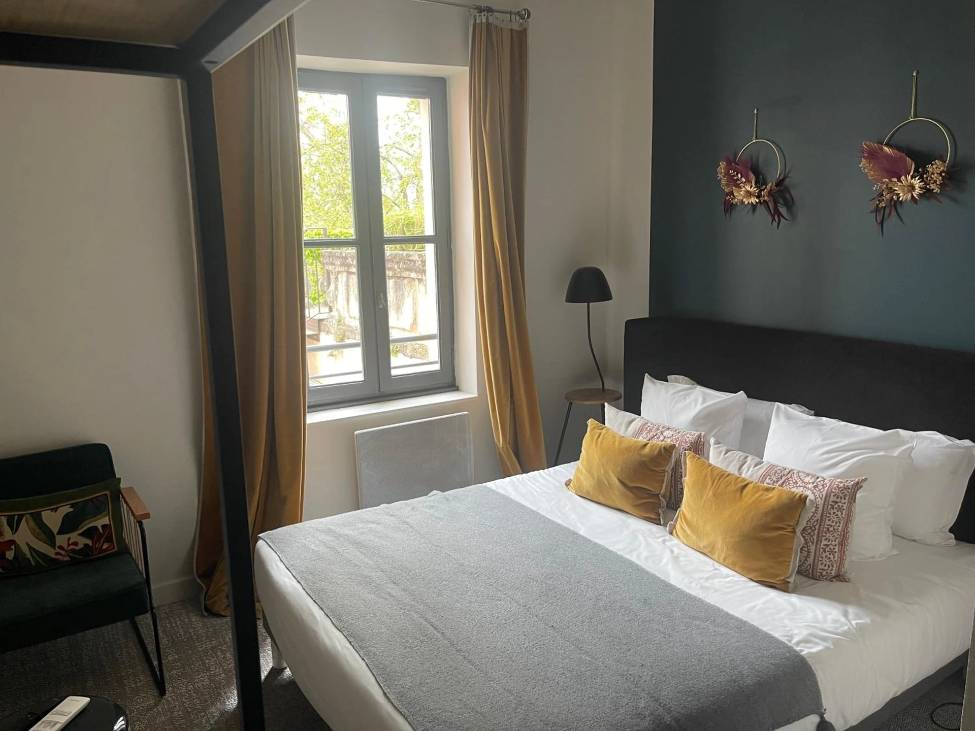 Chambre disponible pour un séminaire d'entreprise à Le Victoria Boutique Hôtel - Saint-Paul-Trois-Châteaux