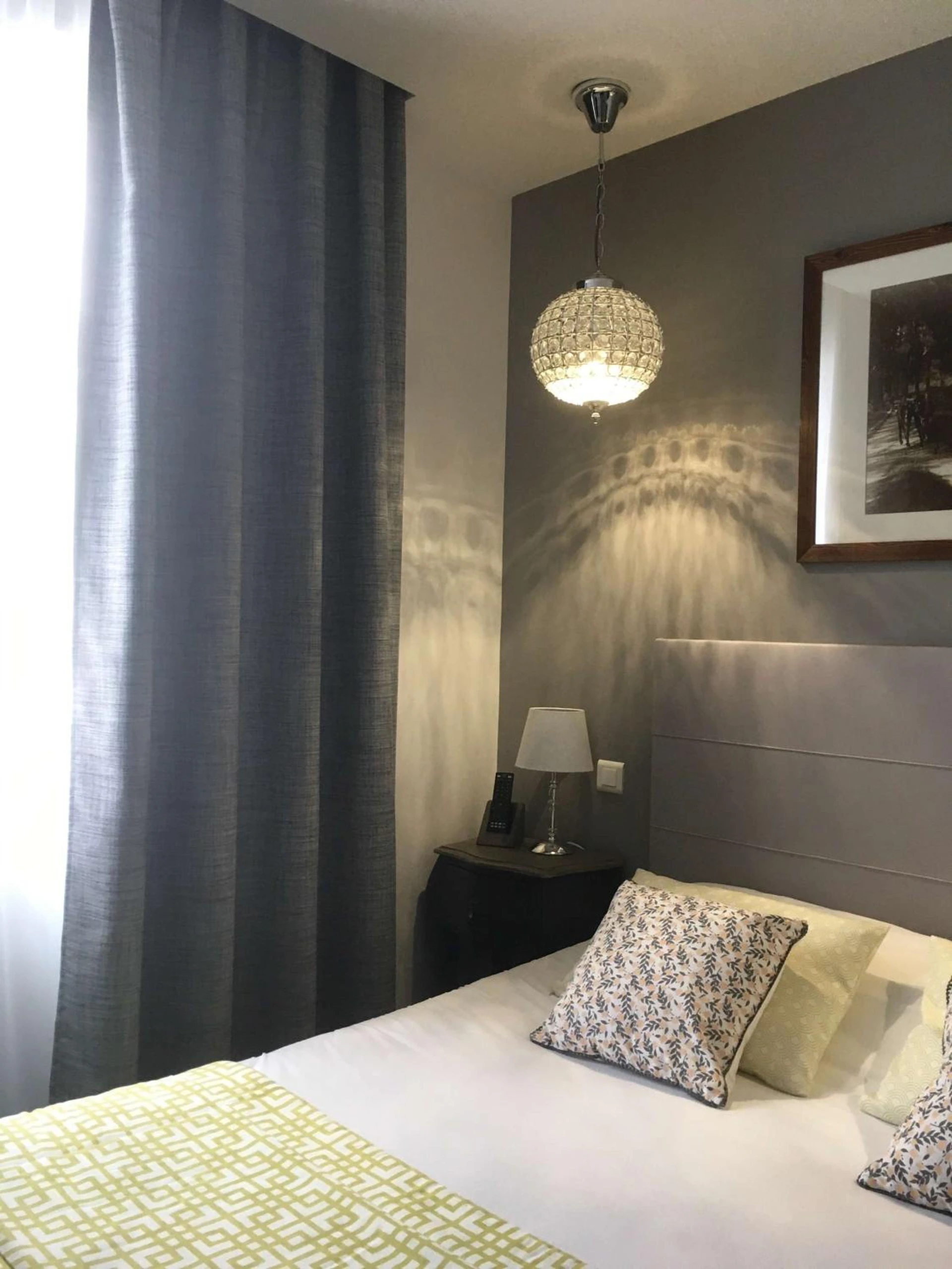 Chambre disponible pour un séminaire d'entreprise à Brit Hotel Acacias - Arles