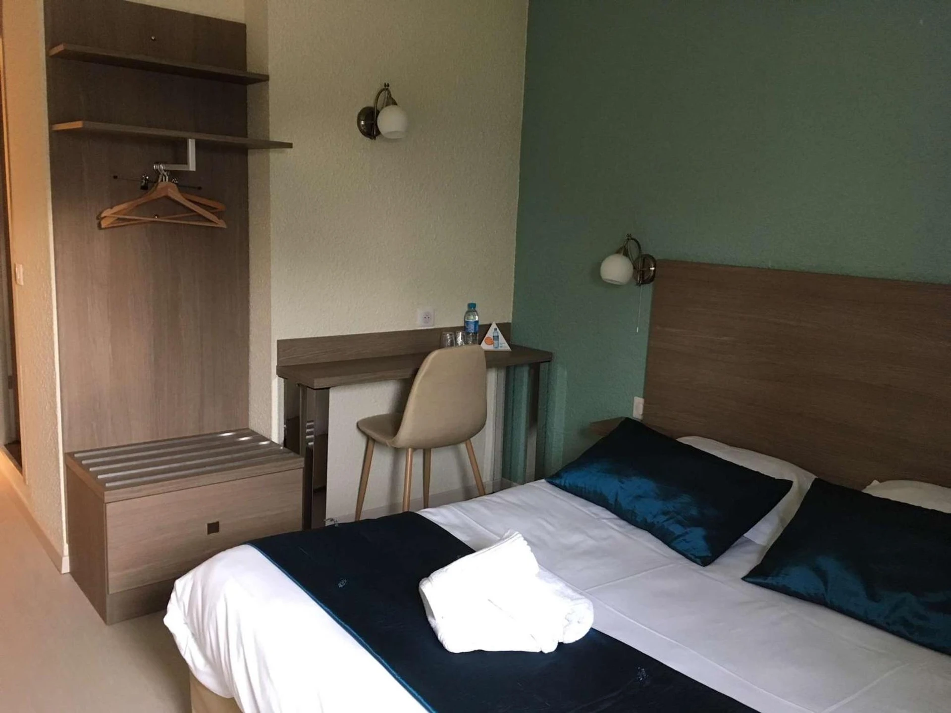 Chambre disponible pour un séminaire d'entreprise à Brit Hotel Salon de Provence - Salon-de-Provence
