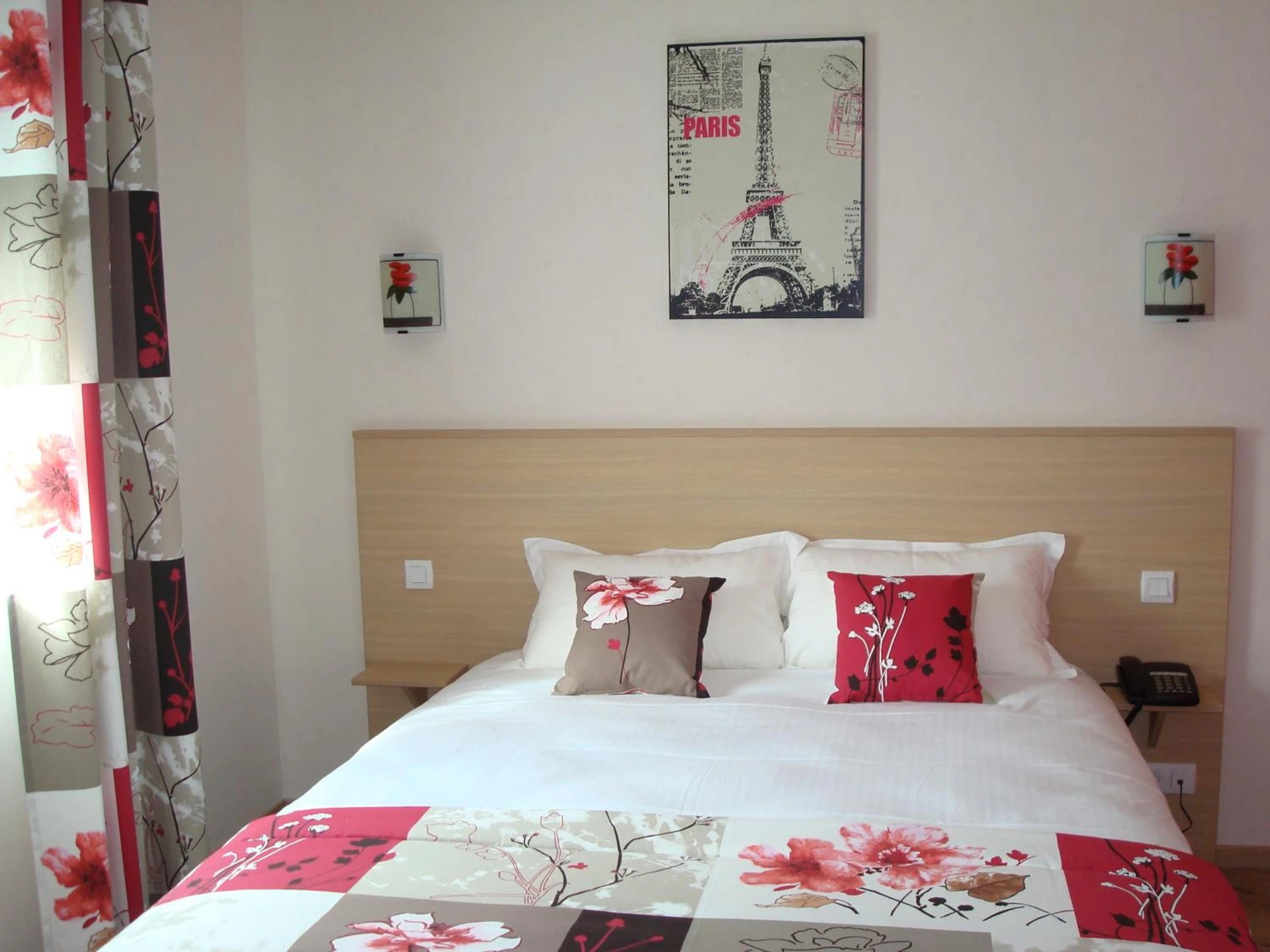 Chambre disponible pour un séminaire d'entreprise à Brit Hotel Azur - Saint-André-de-la-Marche