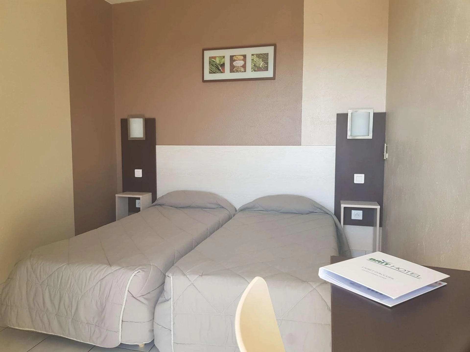 Chambre disponible pour un séminaire d'entreprise à Brit Hotel Essentiel Sète / Balaruc - Balaruc-le-Vieux