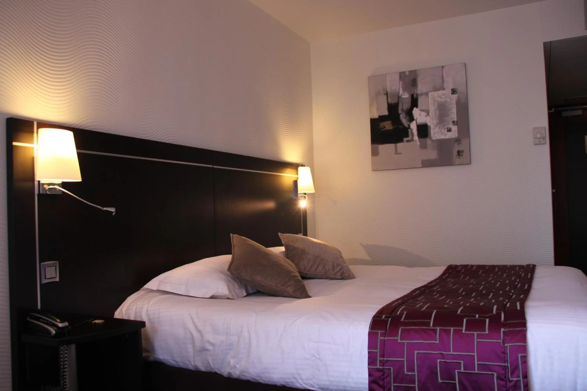 Magnifique chambre pour un séminaire d'entreprise à Brit Hotel Belfort Centre-Le Boreal - Belfort