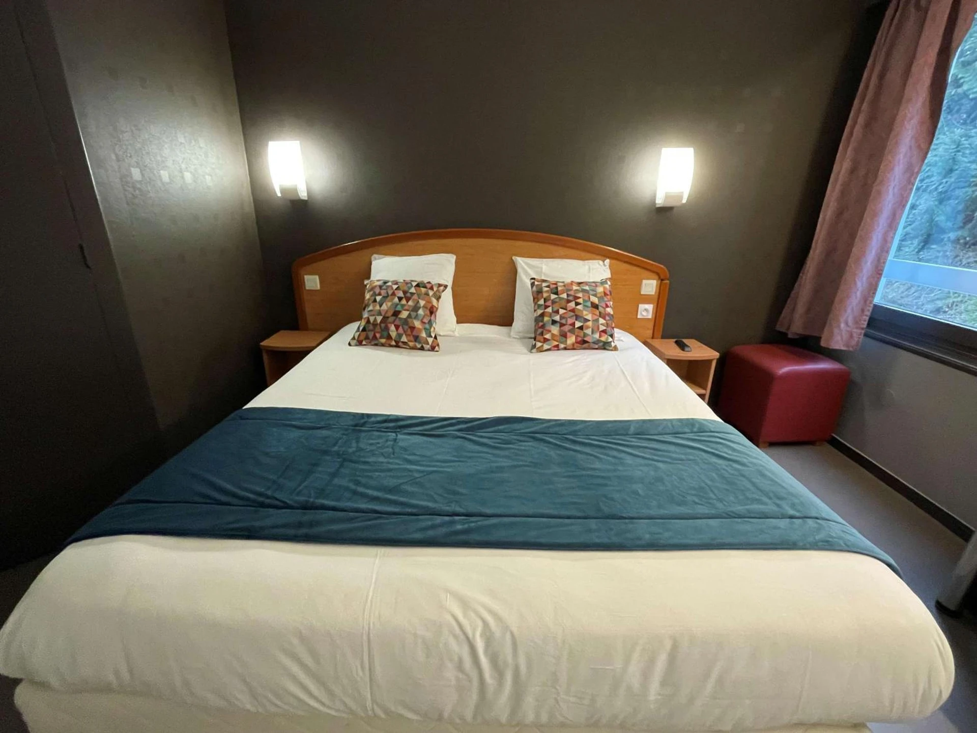 Magnifique chambre pour un séminaire d'entreprise à Brit Hotel Besancon l'Horloge - Besançon
