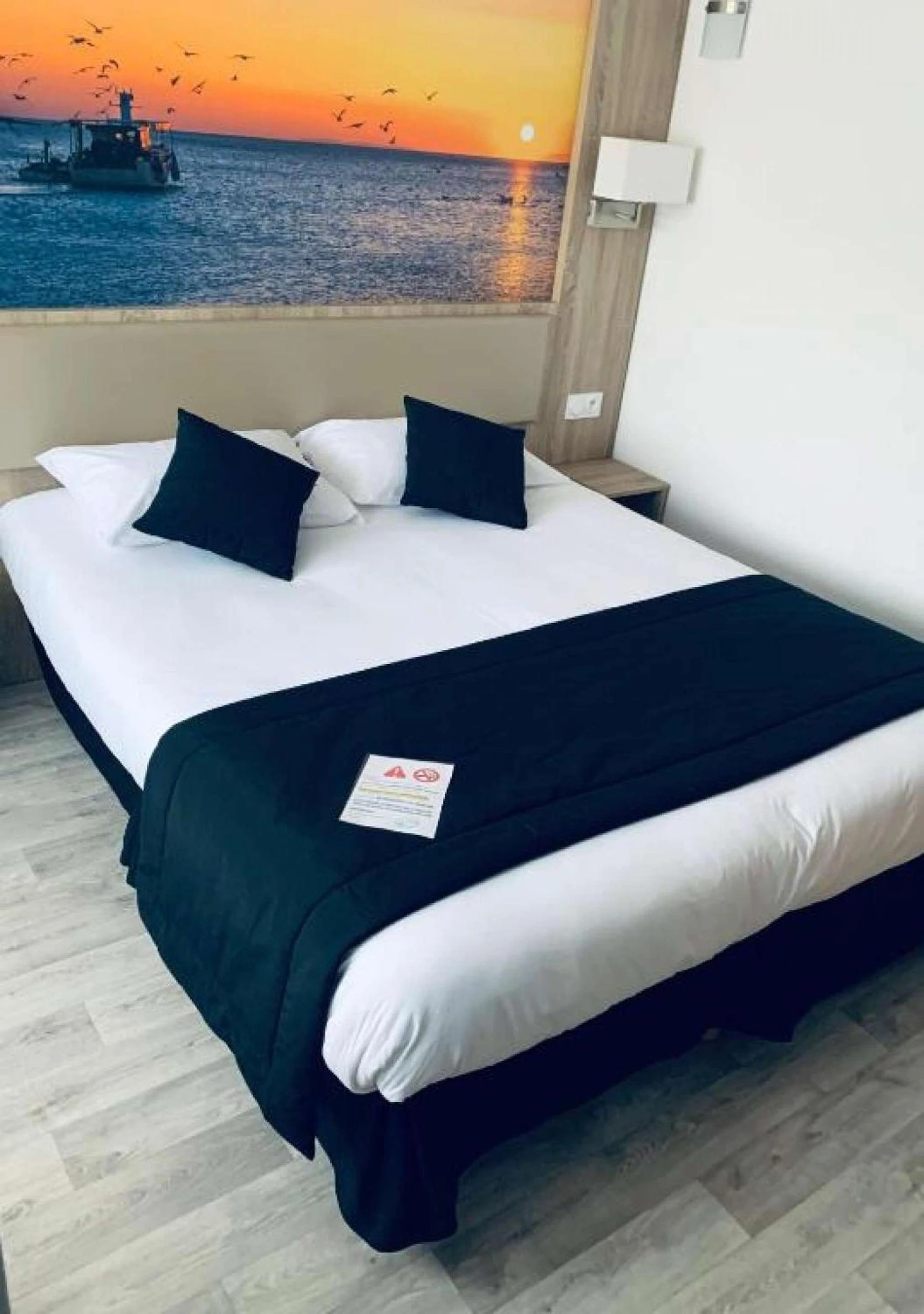 Chambre disponible pour un séminaire d'entreprise à BRIT HOTEL Confort MORLAIX - Saint-Martin-des-Champs
