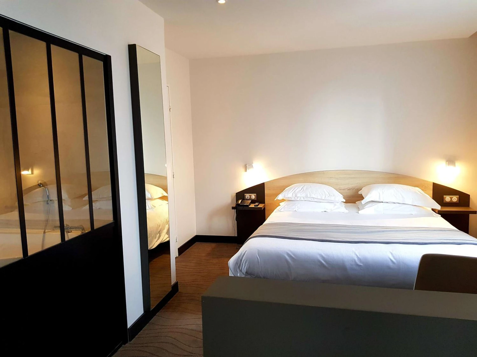 Chambre disponible pour un séminaire d'entreprise à Brit Hotel de Grignan Vichy - Vichy