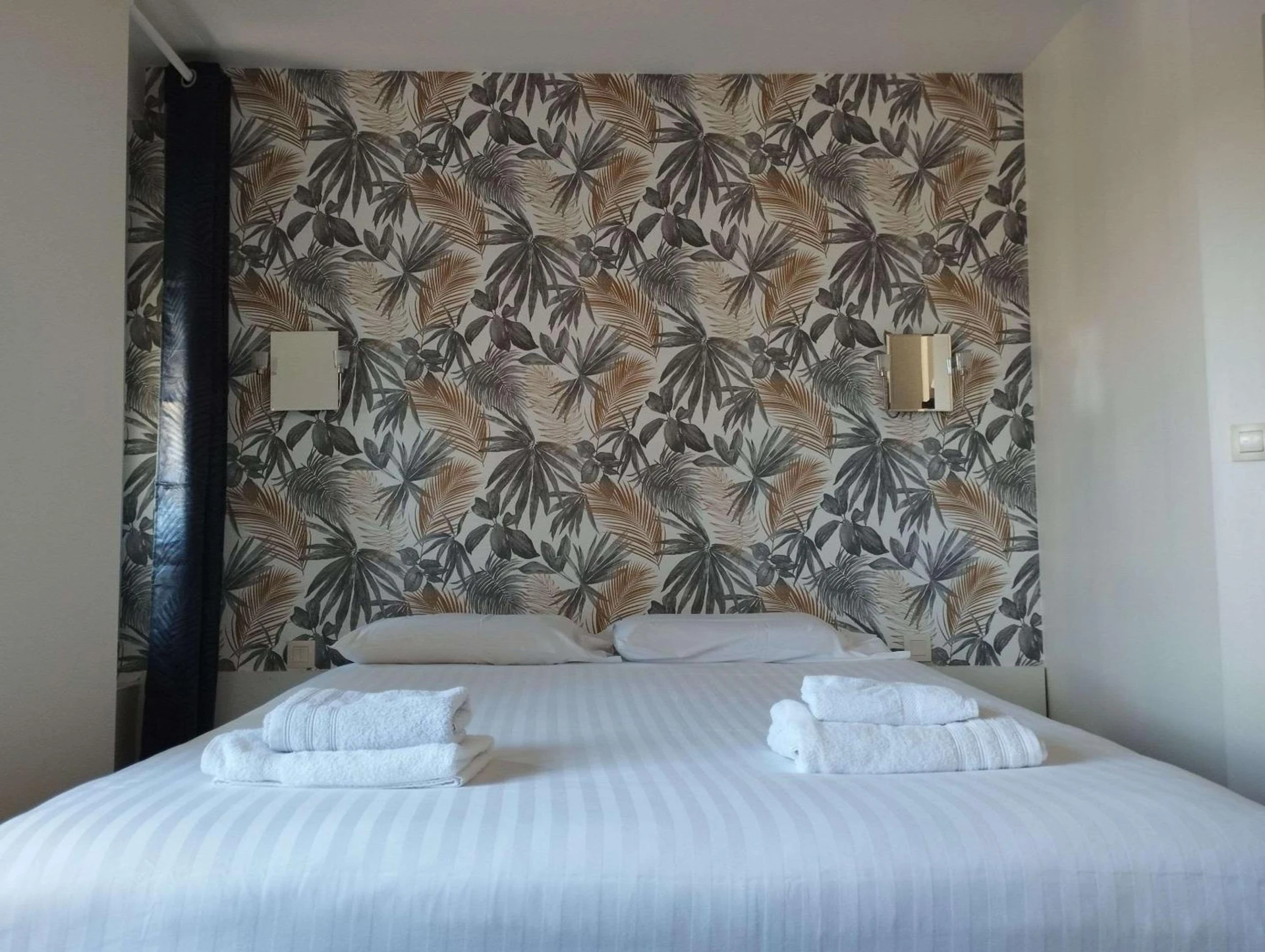 Chambre disponible pour un séminaire d'entreprise à Brit Hotel L'Arrivée Guingamp - Guingamp