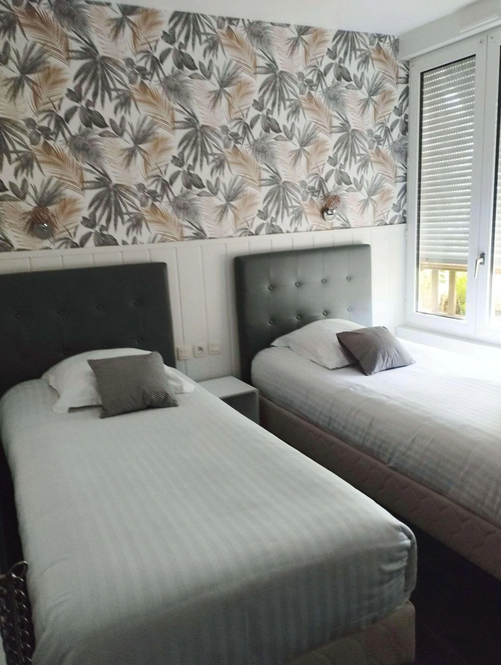 Chambre disponible pour un séminaire d'entreprise à Brit Hotel L'Arrivée Guingamp - Guingamp
