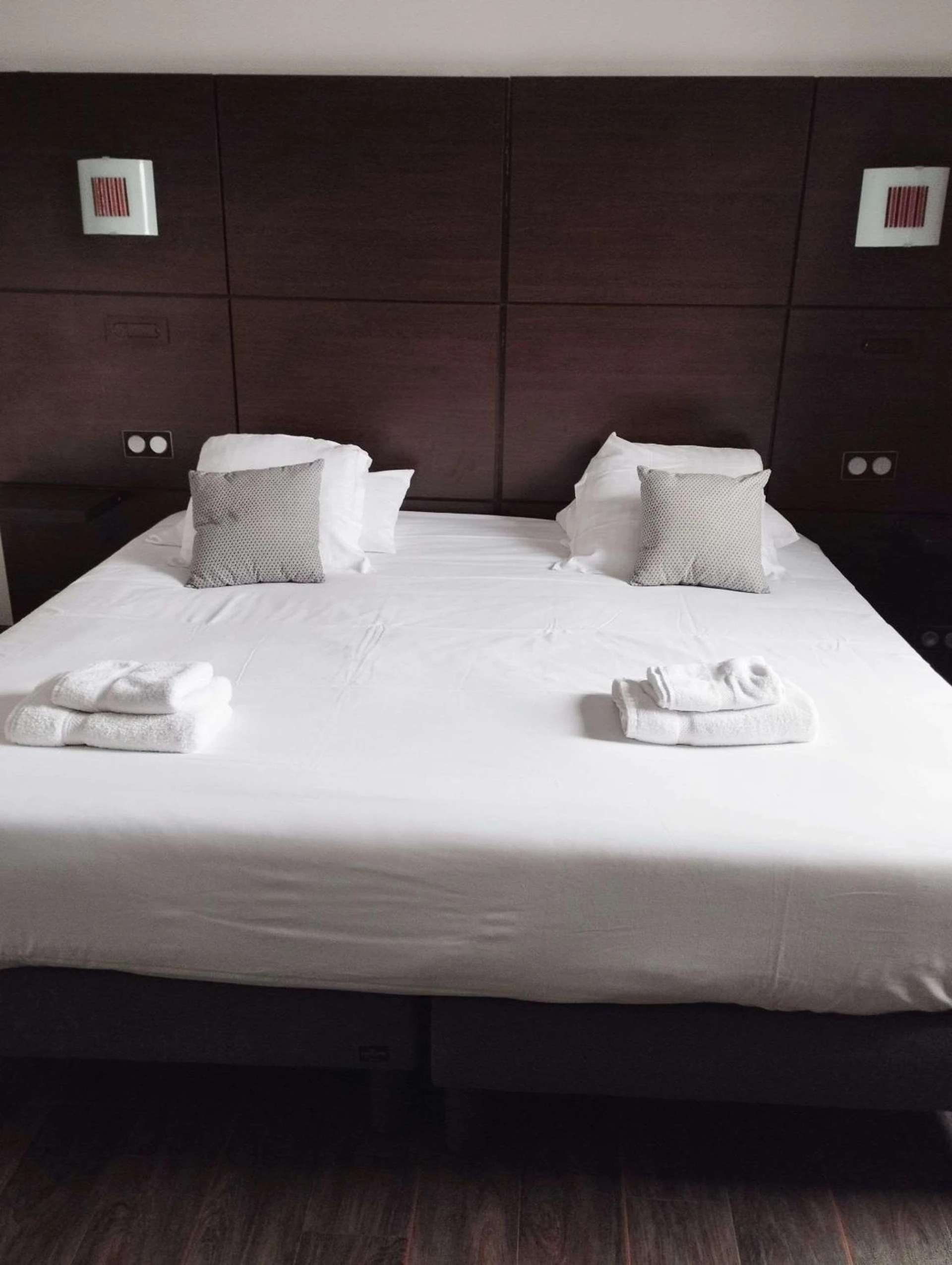 Magnifique chambre pour un séminaire d'entreprise à Brit Hotel L'Arrivée Guingamp - Guingamp