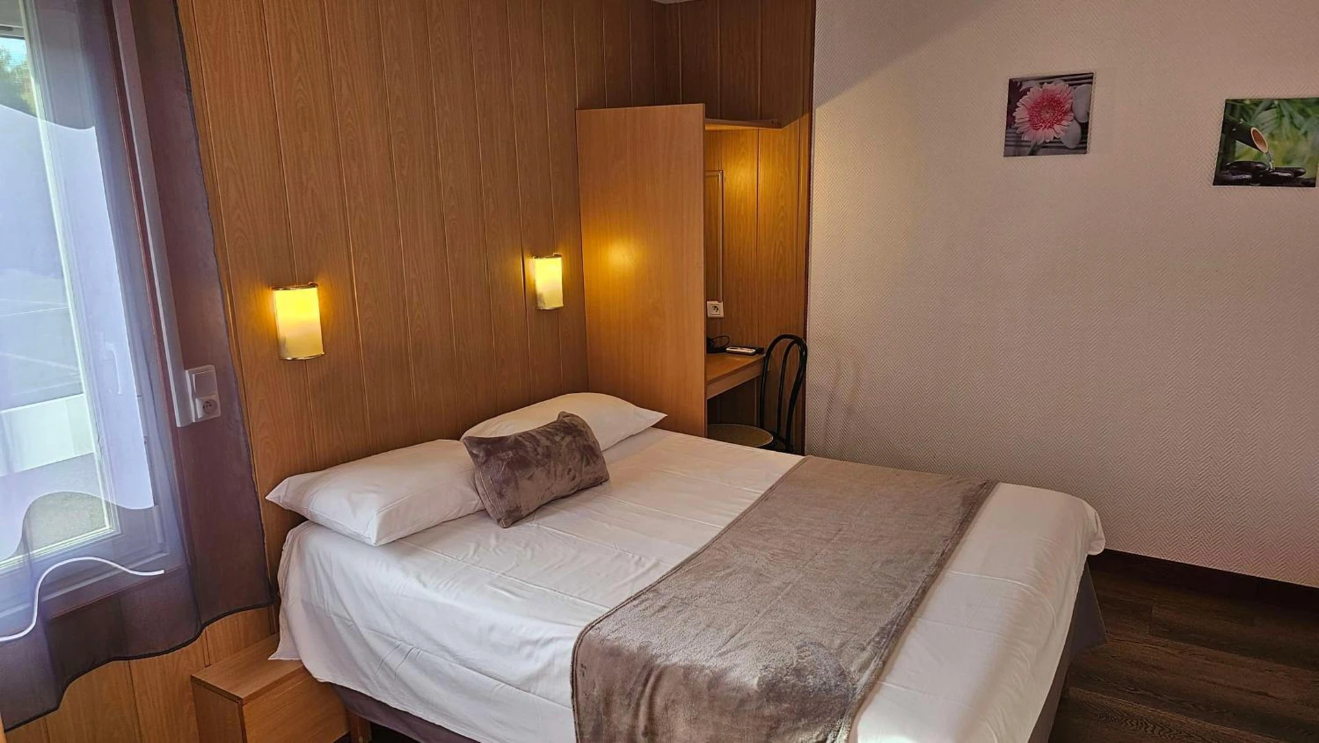 Organiser un séminaire d'entreprise : Brit Hotel Essentiel Pau Lescar à narbonne