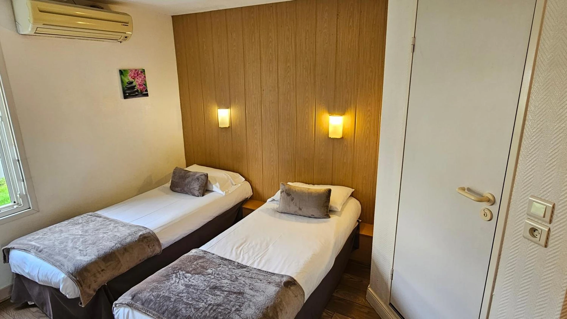Organiser un séminaire d'entreprise : Brit Hotel Essentiel Pau Lescar à narbonne