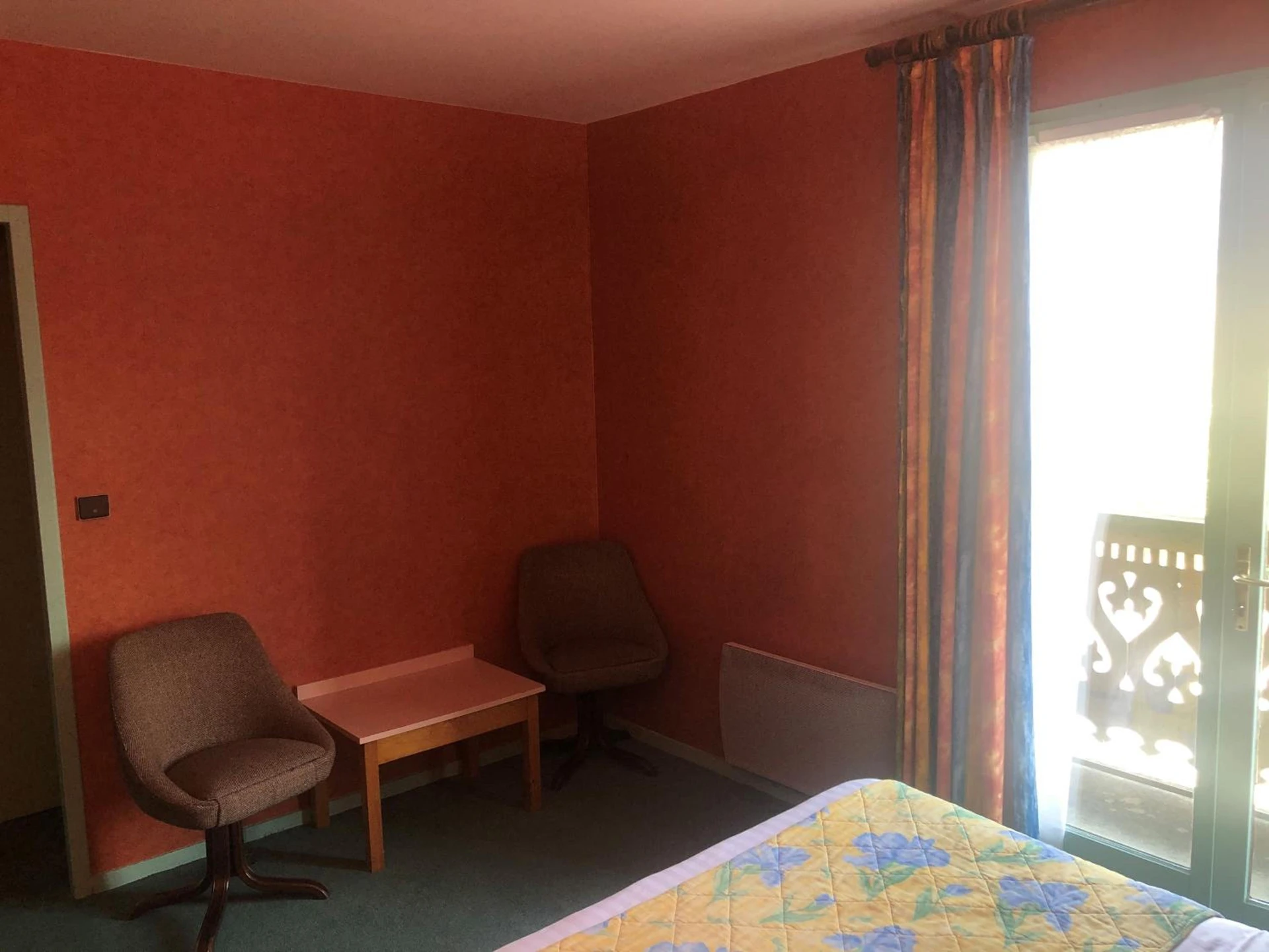 Magnifique chambre pour un séminaire d'entreprise à Brit Hotel Florimont - Saint-Ferréol