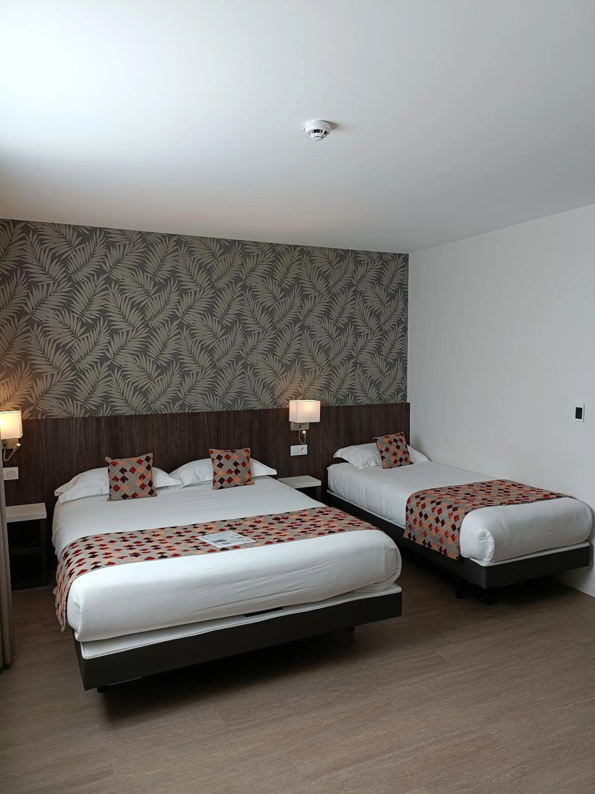 Chambre disponible pour un séminaire d'entreprise à Brit Hotel Ploermel - Hotel de l'Hippodrome - Ploërmel