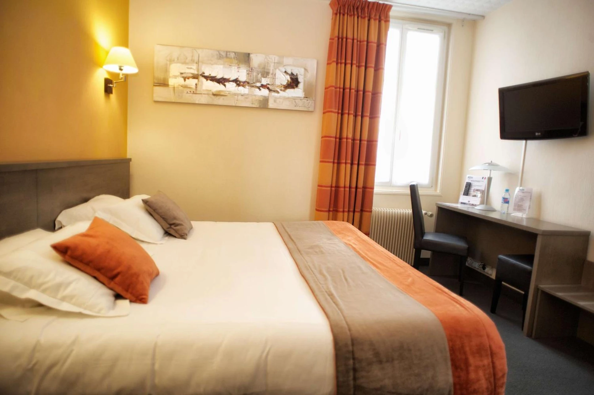 Magnifique chambre pour un séminaire d'entreprise à Brit Hotel Le Surcouf - Saint-Malo