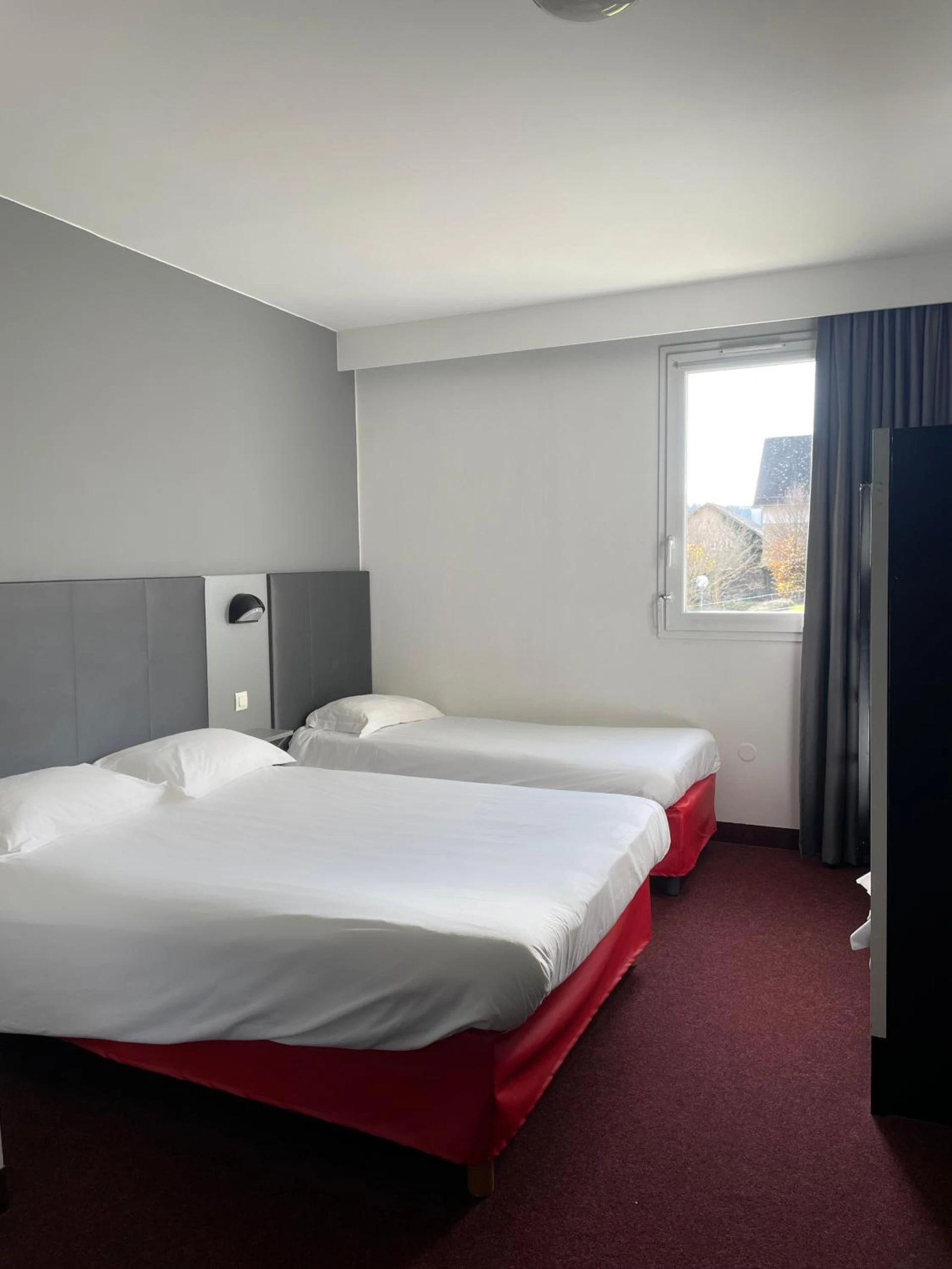 Chambre disponible pour un séminaire d'entreprise à Brit Hotel Marvejols - Marvejols
