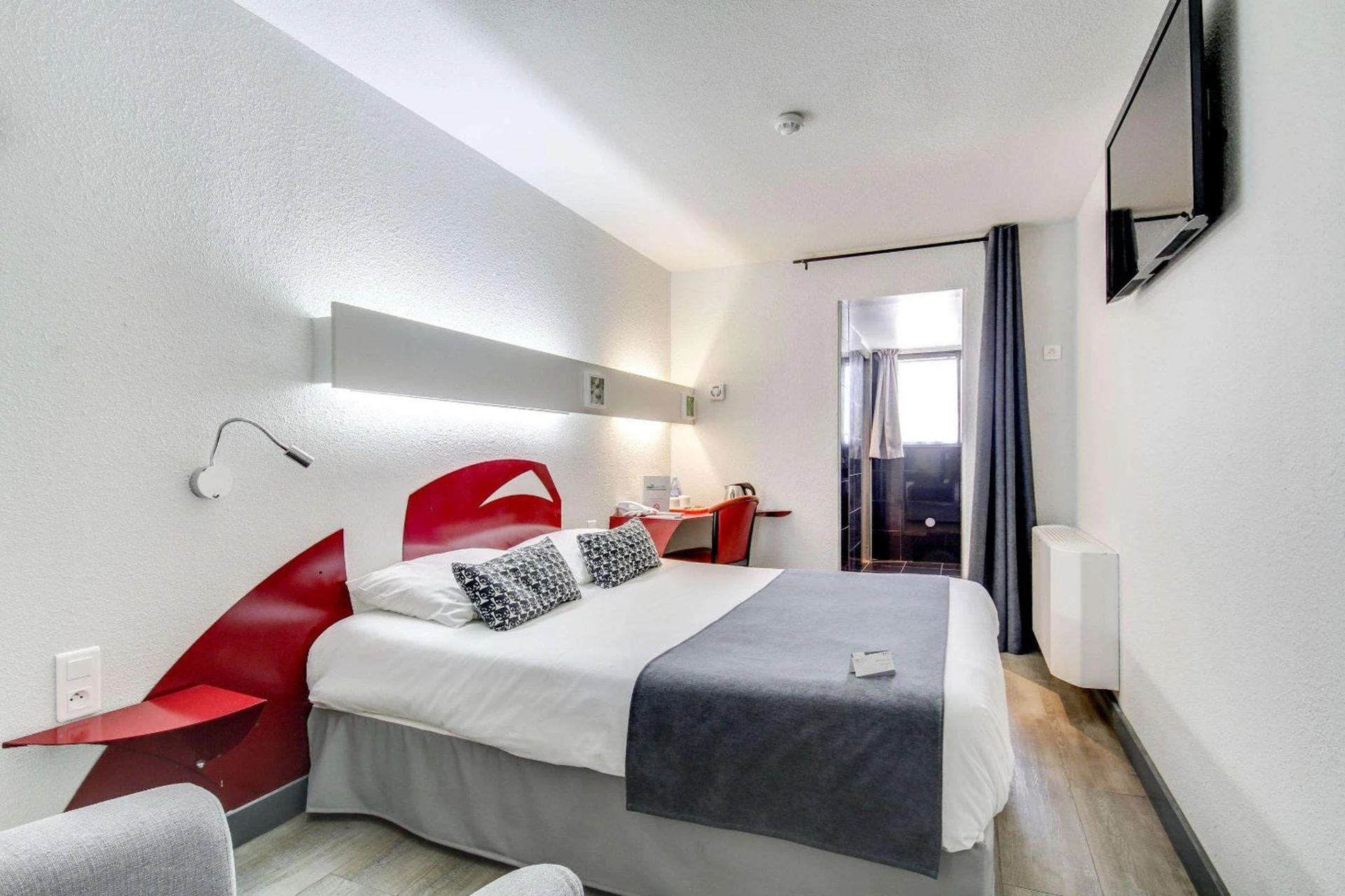 Chambre à Brit Hotel Porte d'Espagne - Organiser un séminaire d'entreprise à Perpignan