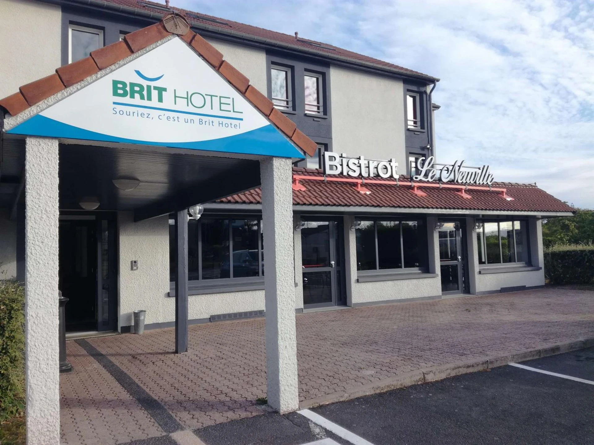 Organiser un séminaire d'entreprise : Brit Hotel Reims La Neuvillette à reims
