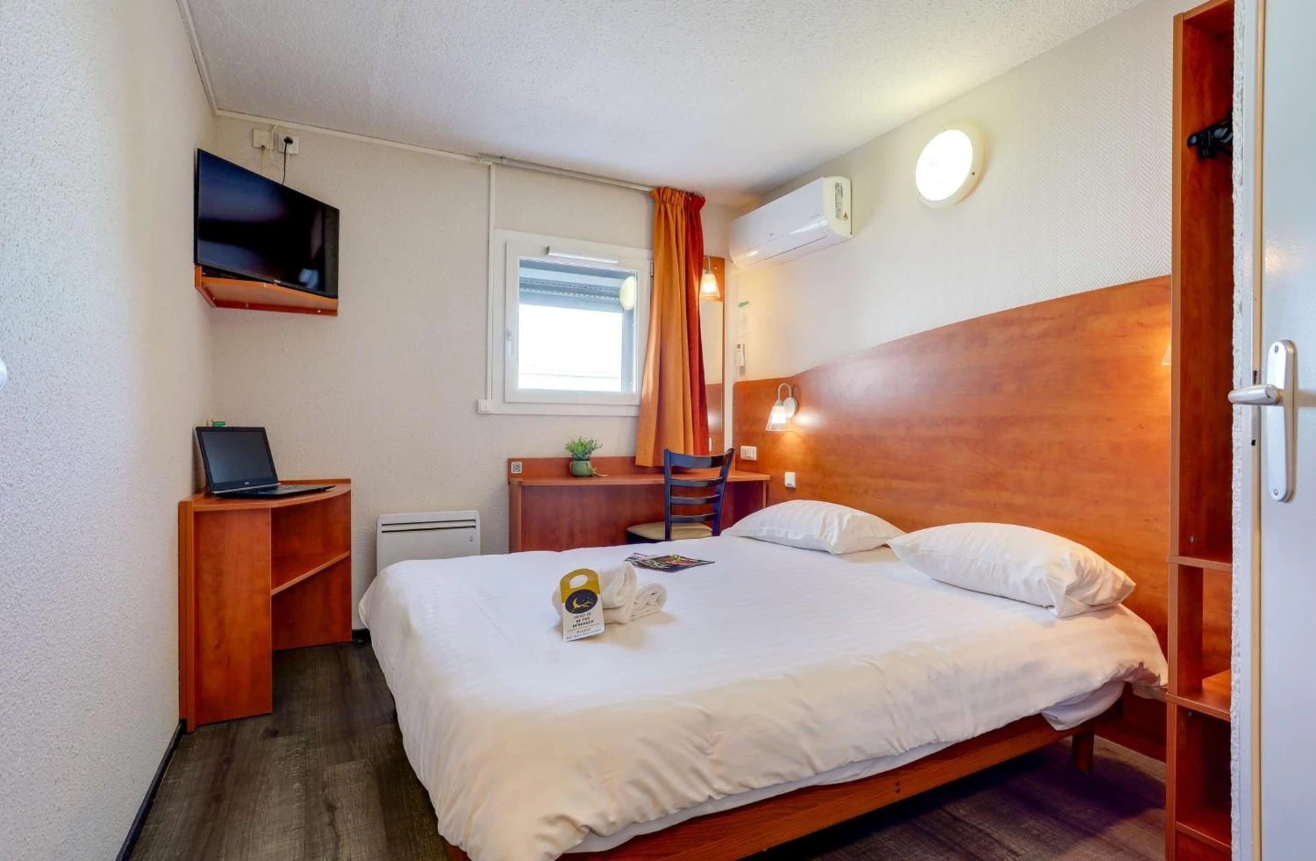 Magnifique chambre pour un séminaire d'entreprise à Brit Hotel Reims La Pompelle - Reims