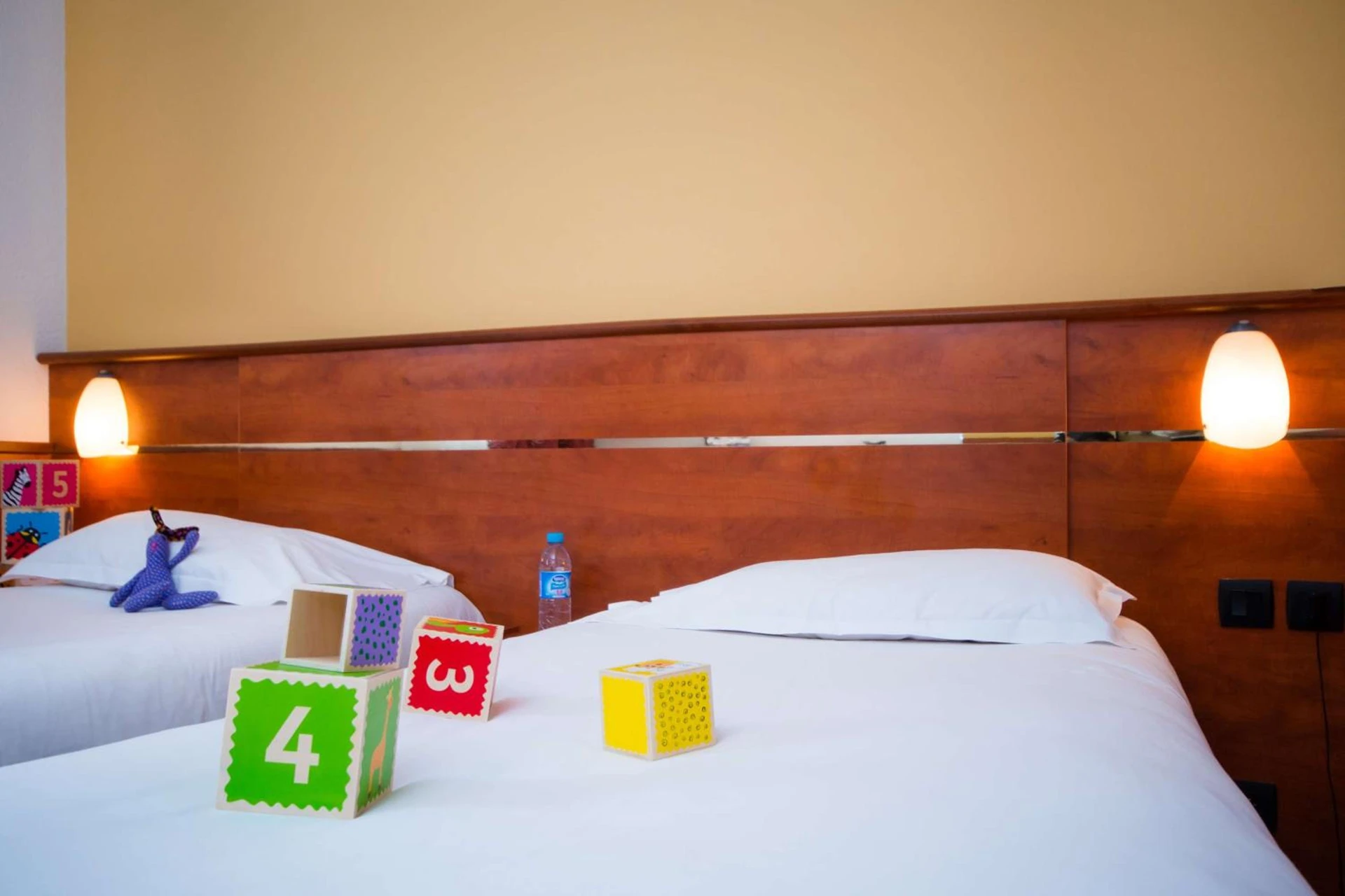 Chambre disponible pour un séminaire d'entreprise à Brit Hotel Rennes St Grégoire – Le Villeneuve - Talence