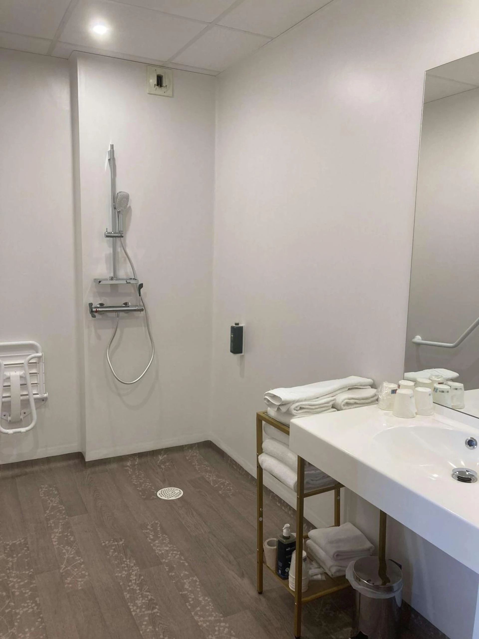 Chambre disponible pour un séminaire d'entreprise à Brit Hotel Saint-Nazaire Centre - Saint-Nazaire