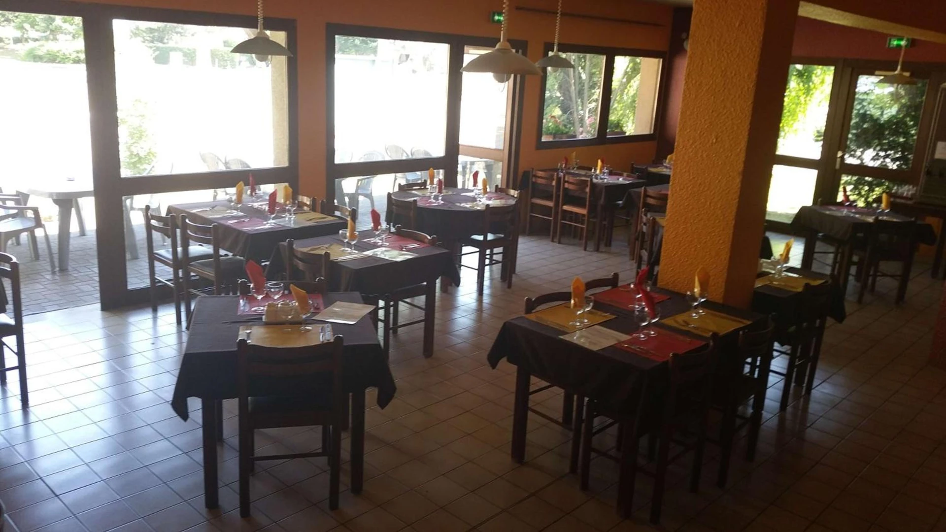 Ambiance de travail pour séminaire d'entreprise à Brit Hotel Sarreguemines - Sarreguemines