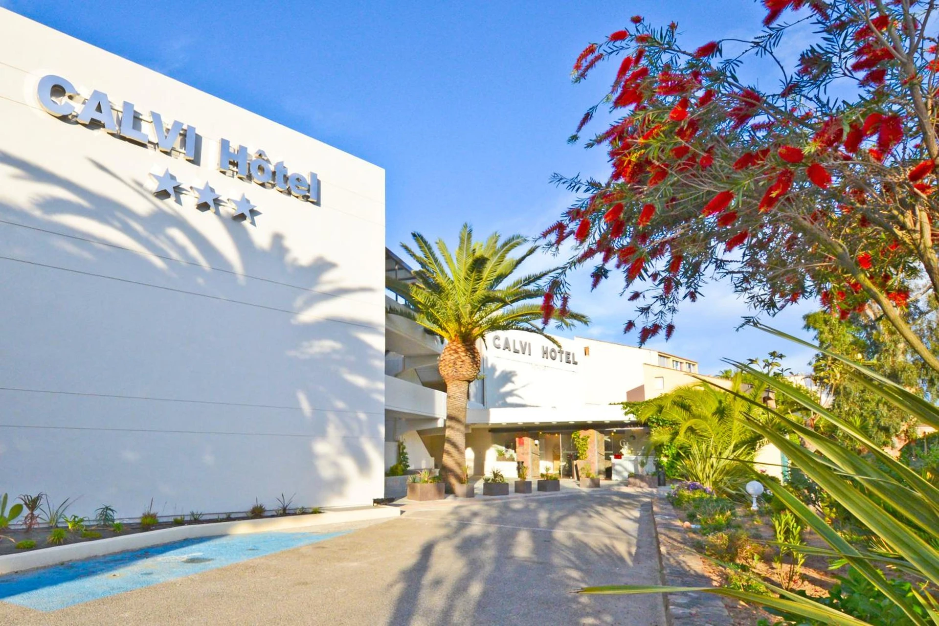 Lieu convivial pour un séminaire d'entreprise à Calvi Hôtel - Calvi - En savoir plus 