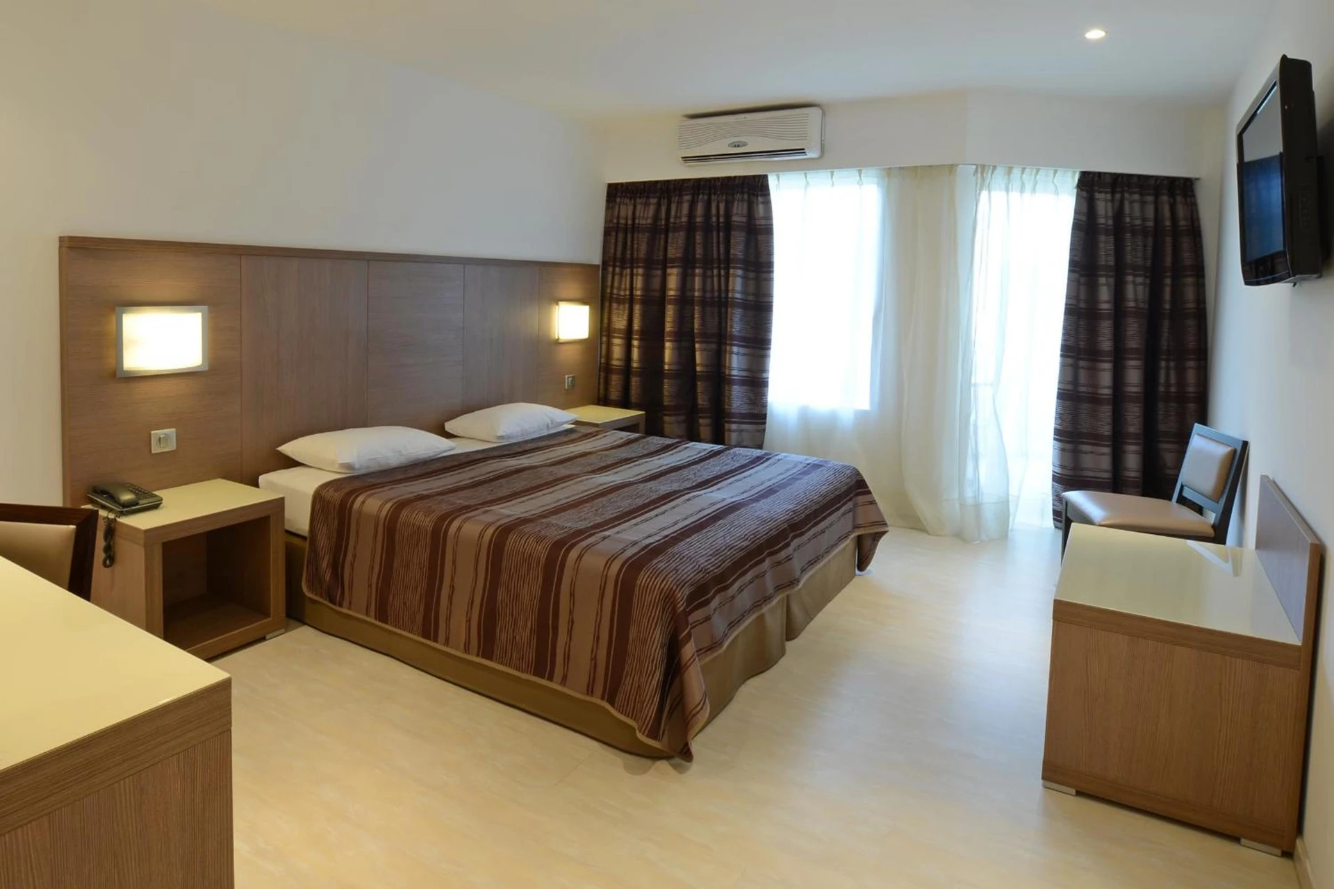 Chambre disponible pour un séminaire d'entreprise à Calvi Hôtel - Calvi