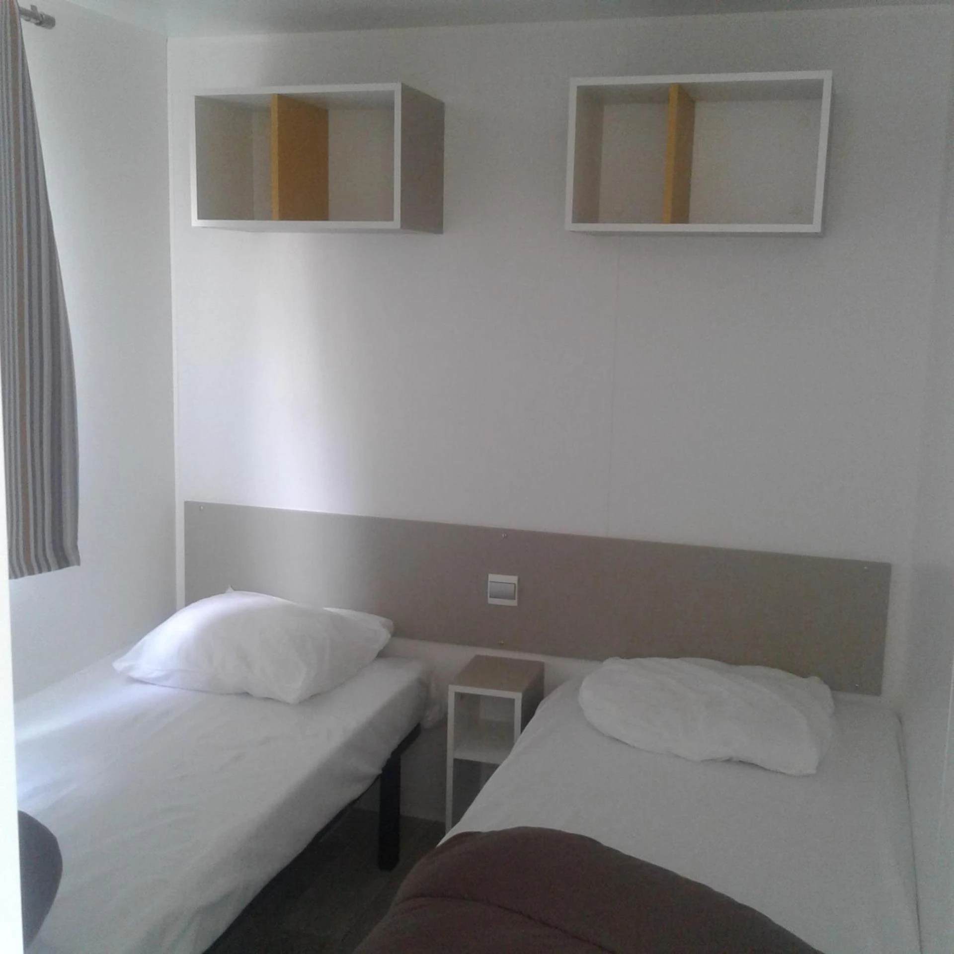 Chambre disponible pour un séminaire d'entreprise à A La Rencontre Du Soleil - Camping - Le Bourg-dʼOisans
