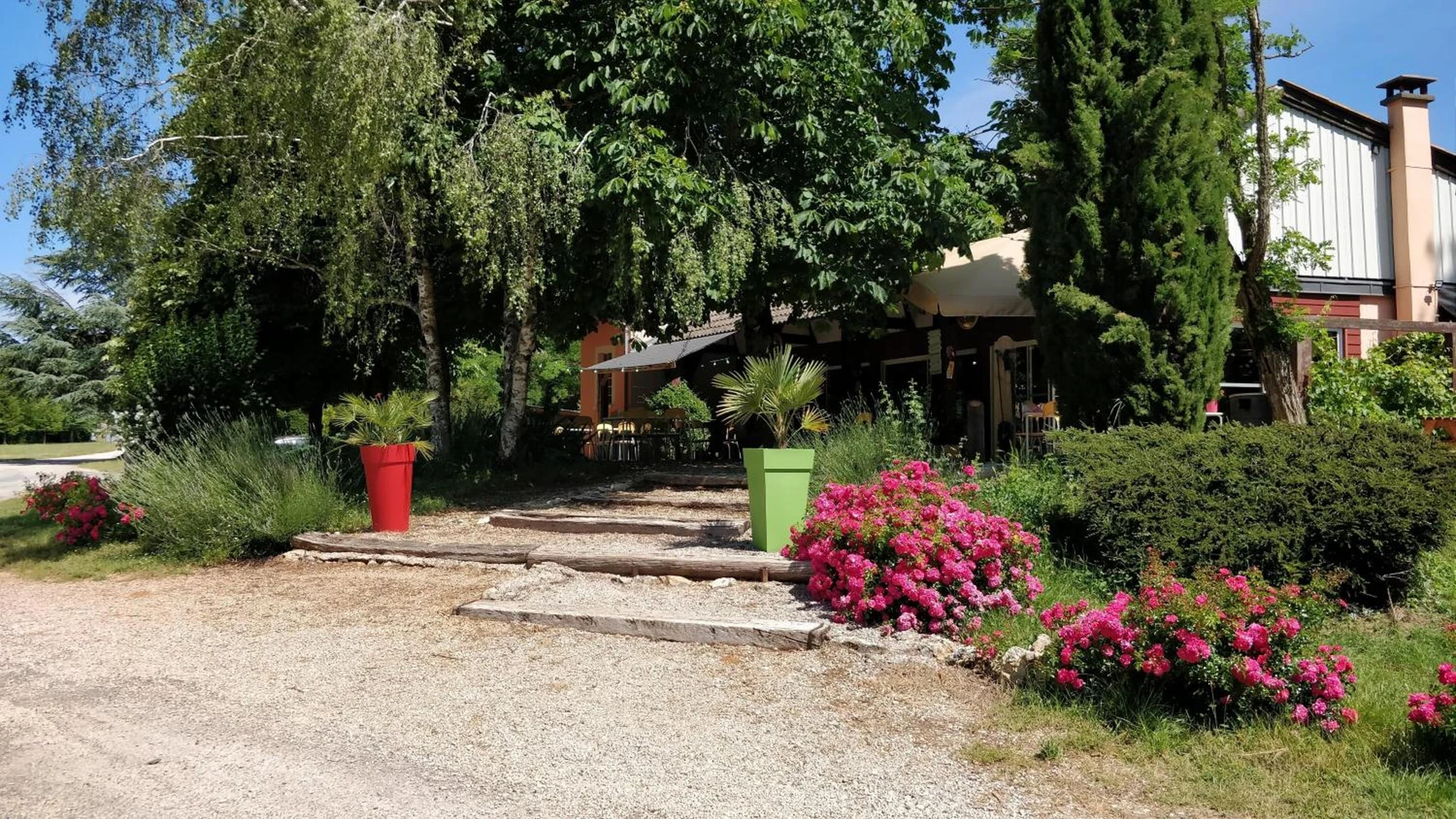 Salle de séminaire à Camping Au Tour de l'Aveyron - Organiser un événement professionnel à LʼHospitalet-du-Larzac