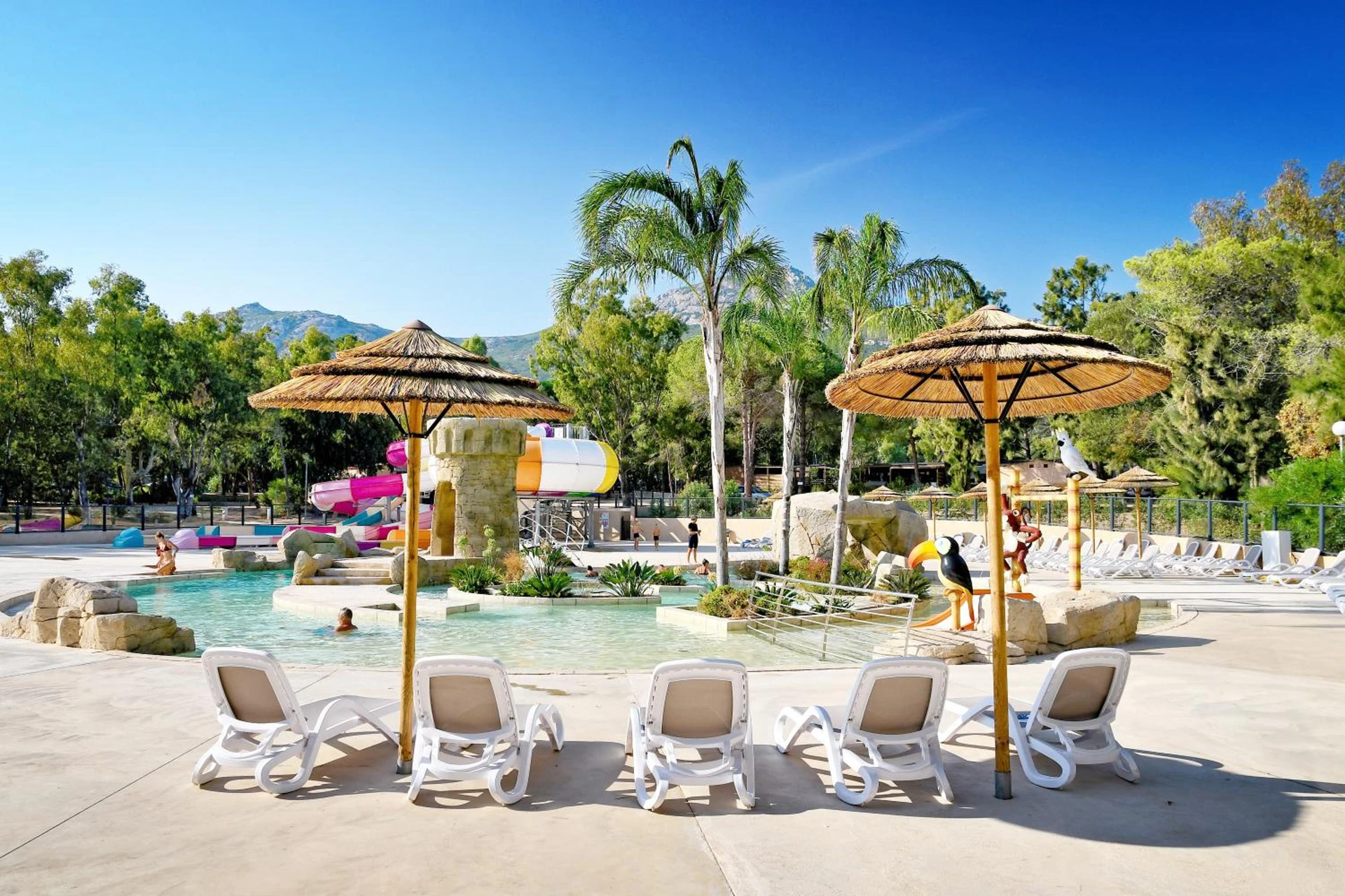 Chambre à Camping Bella Vista - Organiser un séminaire d'entreprise à Calvi