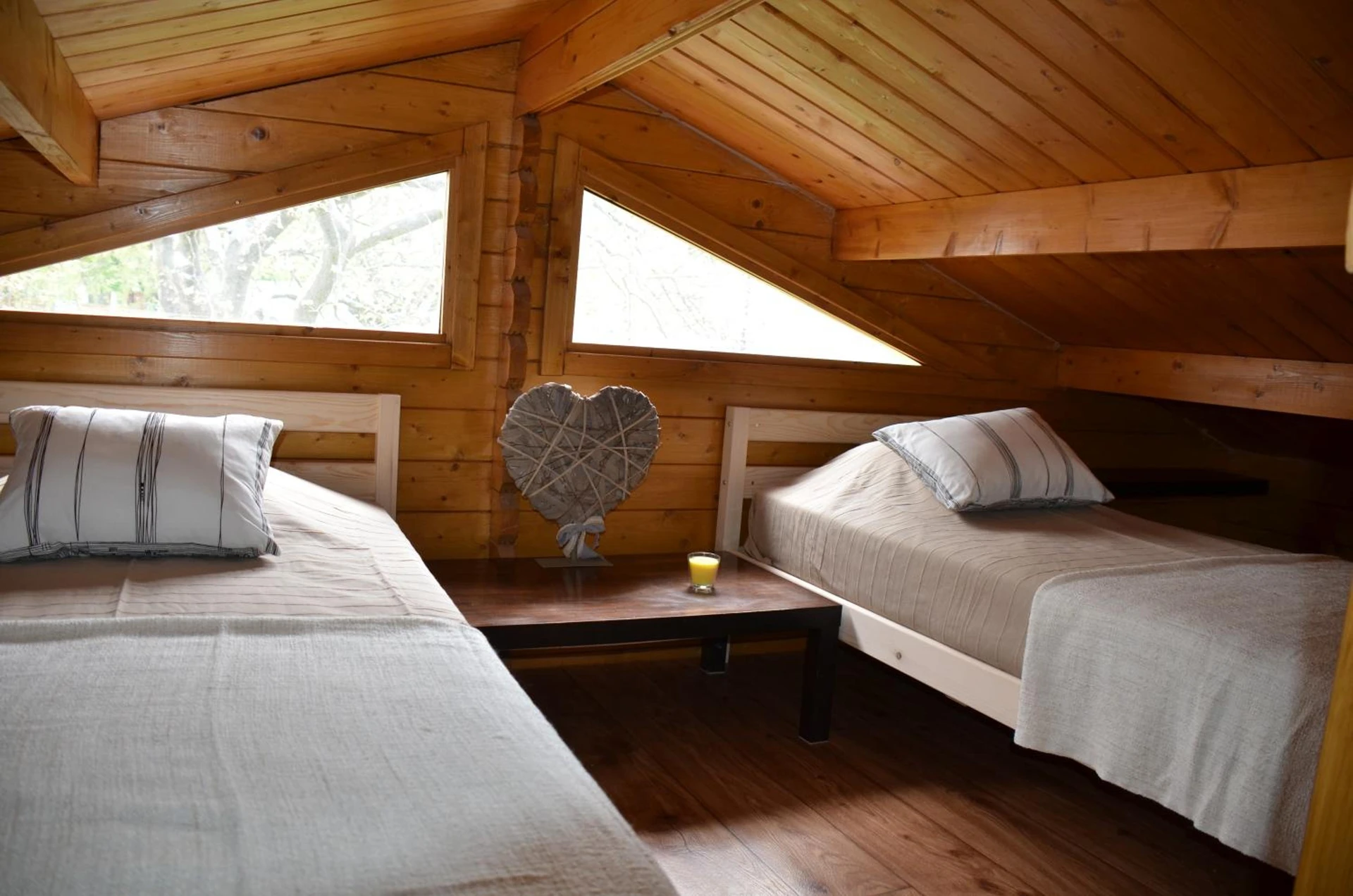 Chambre disponible pour un séminaire d'entreprise à Camping Calme et Nature - Castellane