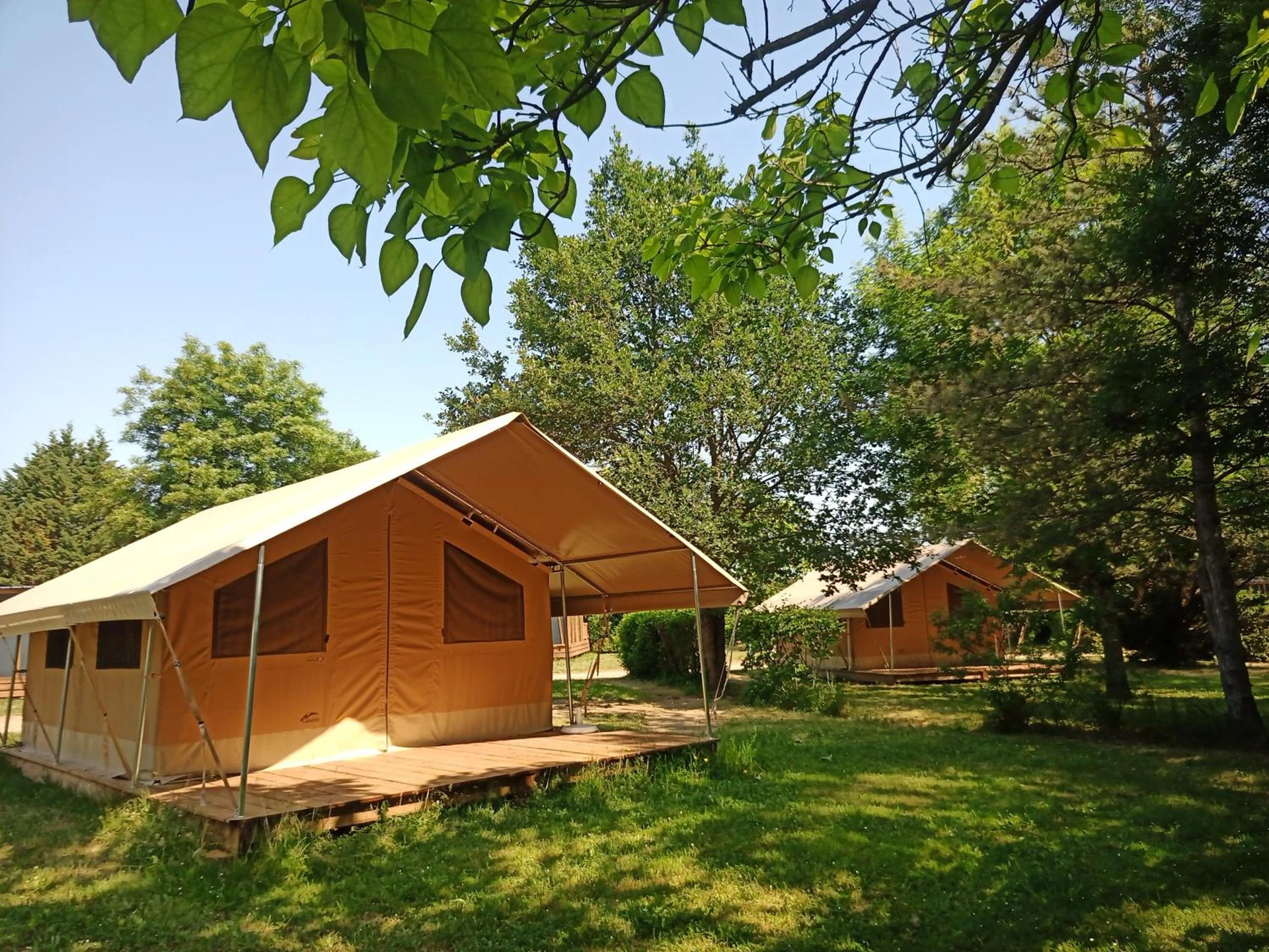 Chambre à Onlycamp Camping le Champ d'été - Organiser un séminaire d'entreprise à Reyssouze
