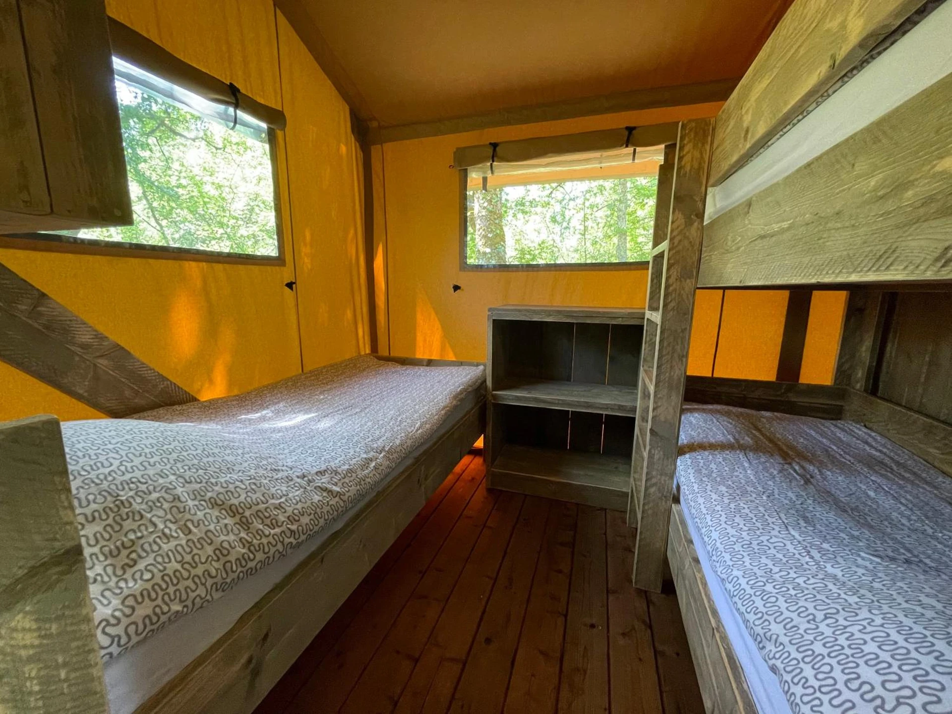 Chambre disponible pour un séminaire d'entreprise à Lodges du Bois Dodo - ancien Camping de Bois Redon - Septfonds