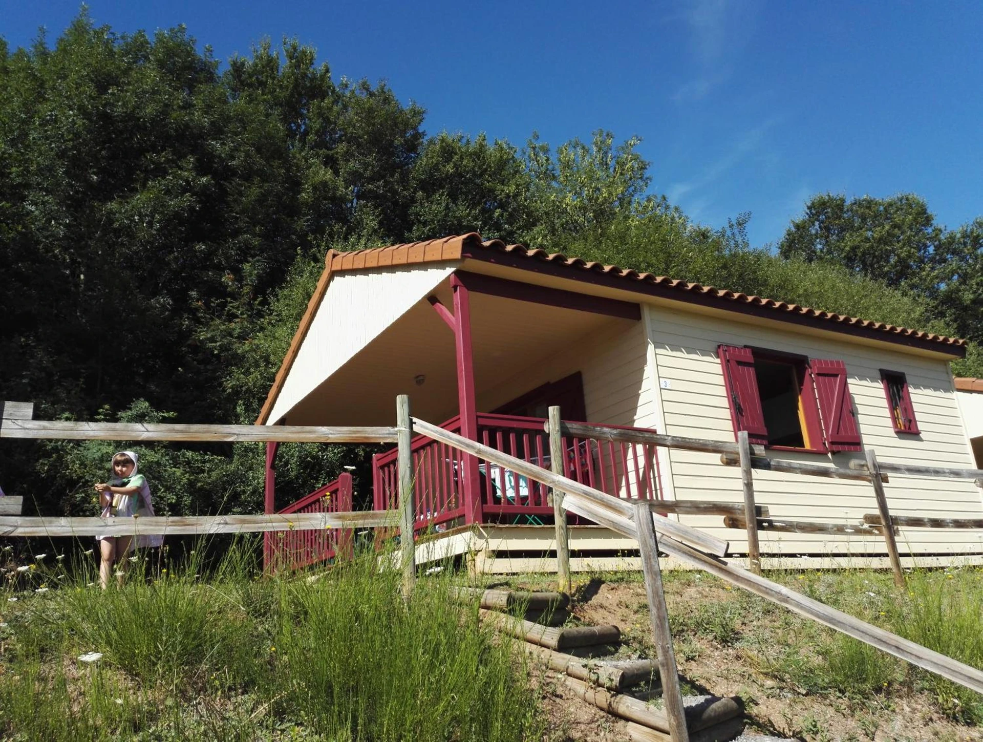 Chambre disponible pour un séminaire d'entreprise à Camping de la Bageasse - Brioude
