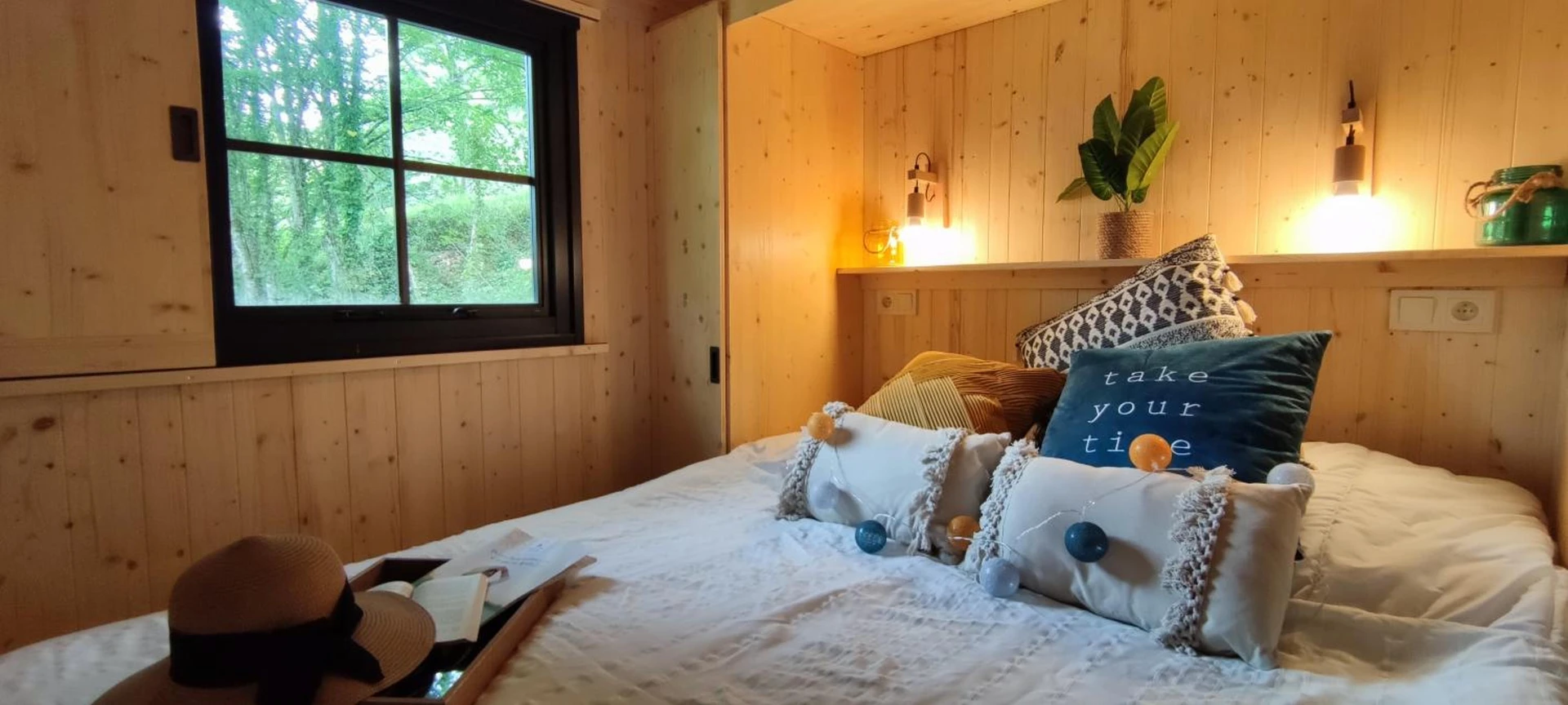 Chambre disponible pour un séminaire d'entreprise à Camping de la Bageasse - Brioude