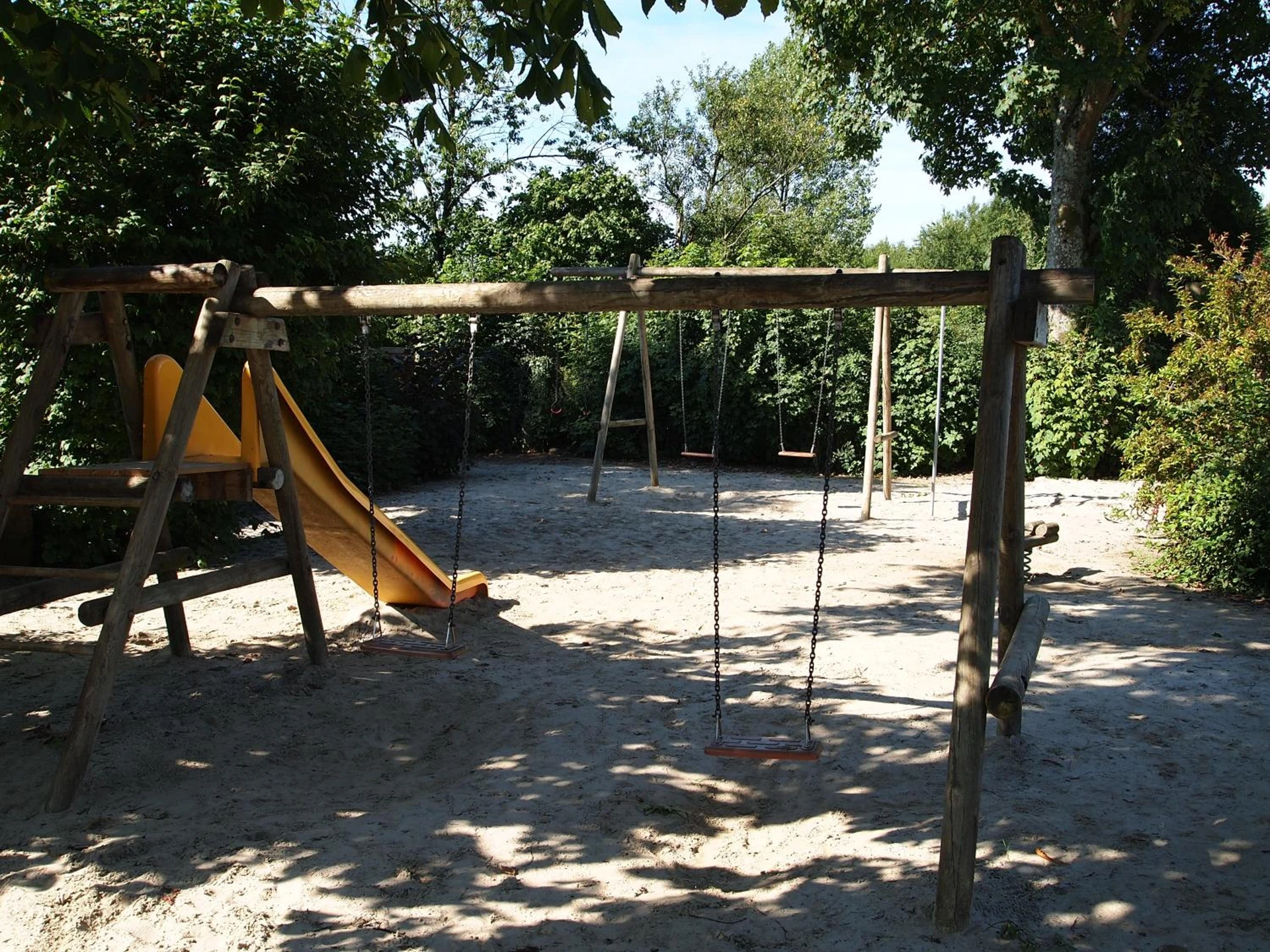 Organiser un séminaire d'entreprise : Camping La Tentation à renty