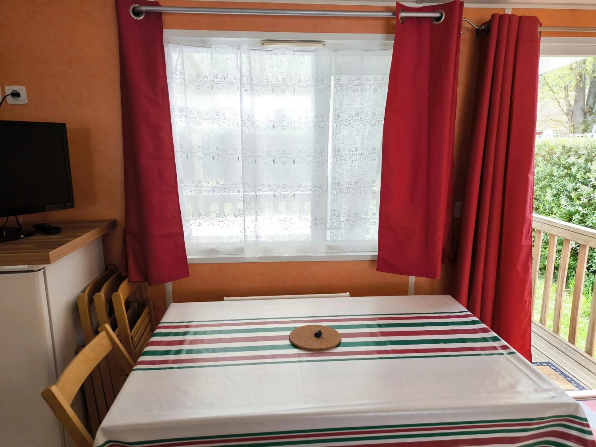 Espaces de team building à mobile-home camping de la truite - Organiser un séminaire d'entreprise à Ascarat