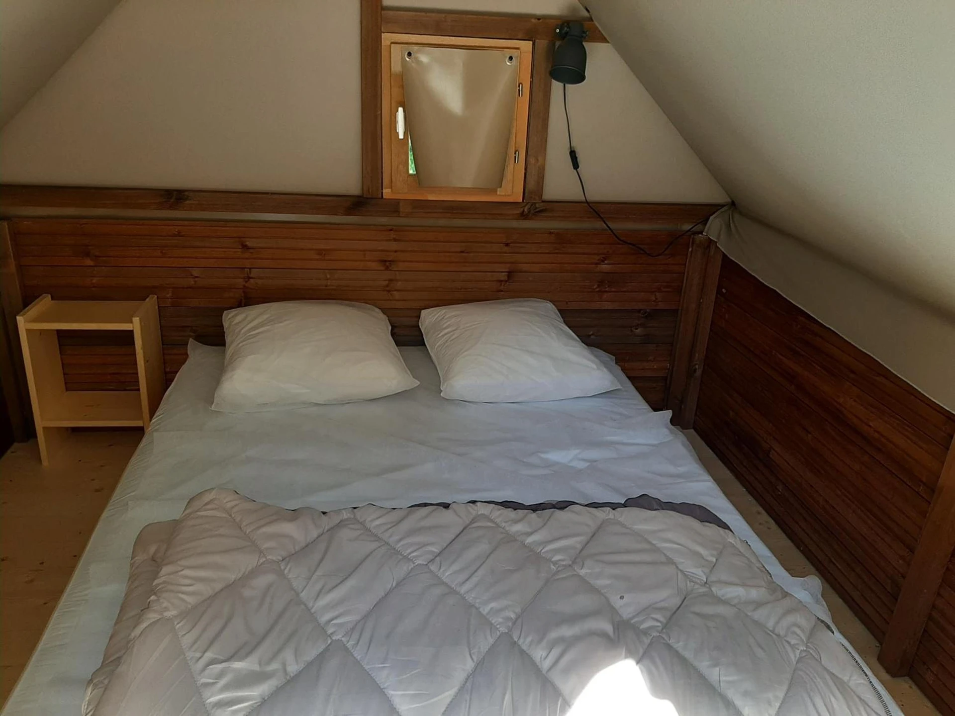 Chambre disponible pour un séminaire d'entreprise à Camping de Retourtour - Lamastre