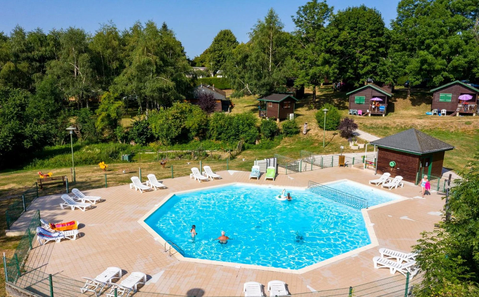 Ambiance de travail pour séminaire d'entreprise à Camping de Tauves - Tauves