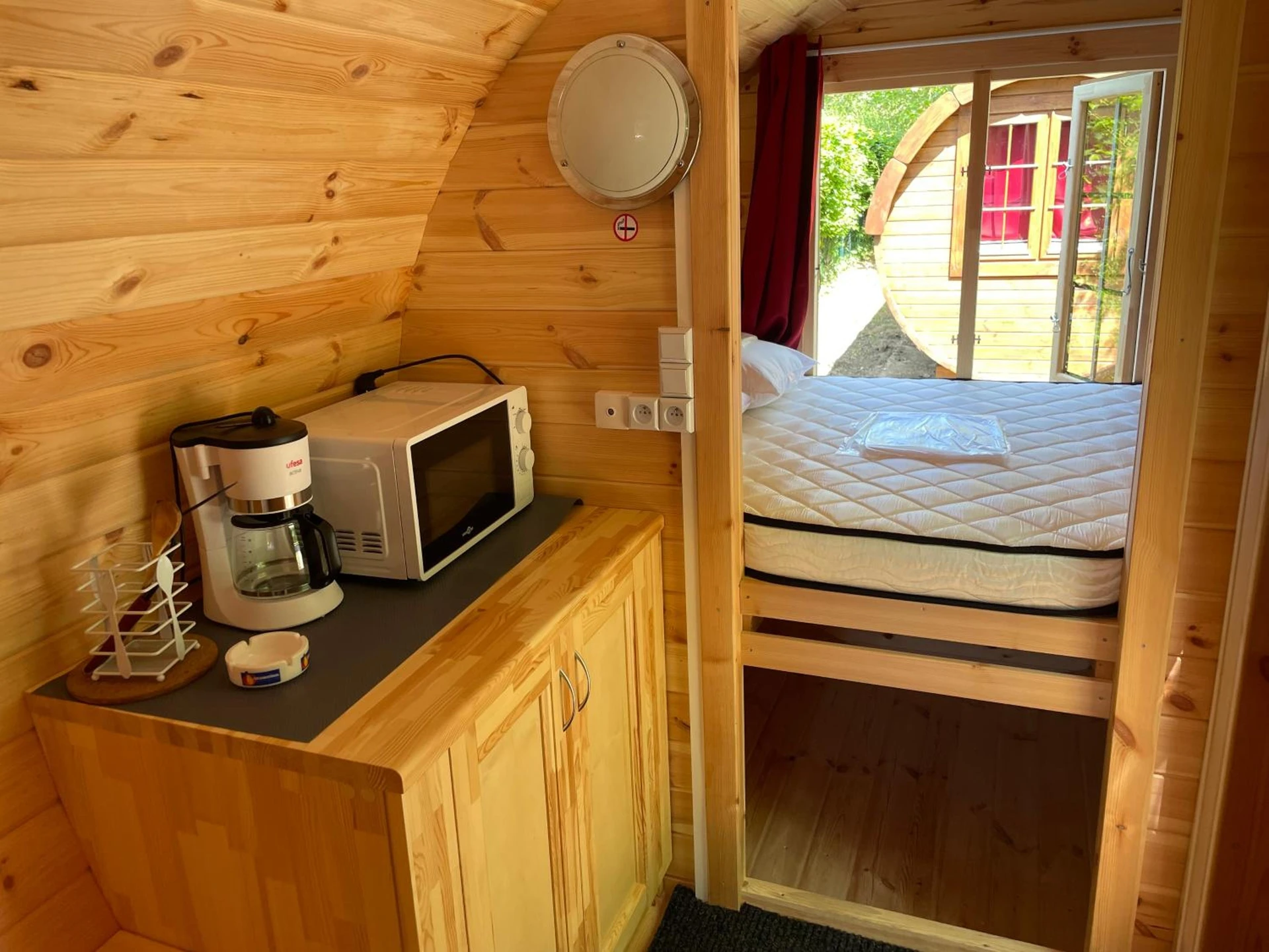 Organiser un séminaire d'entreprise : TONNEAU HERBERGEMENT INSOLITE AU CAMPING DES NIERES à ebreuil