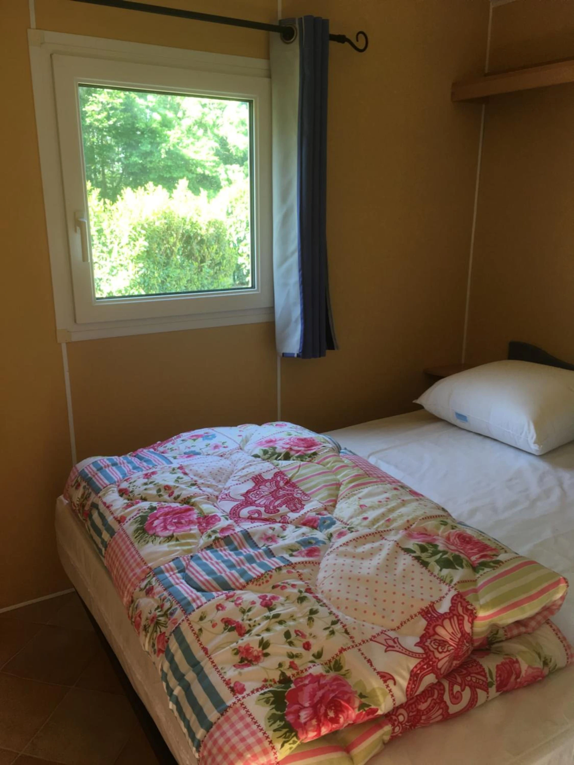 Chambre disponible pour un séminaire d'entreprise à Camping des Papillons - Lalizolle