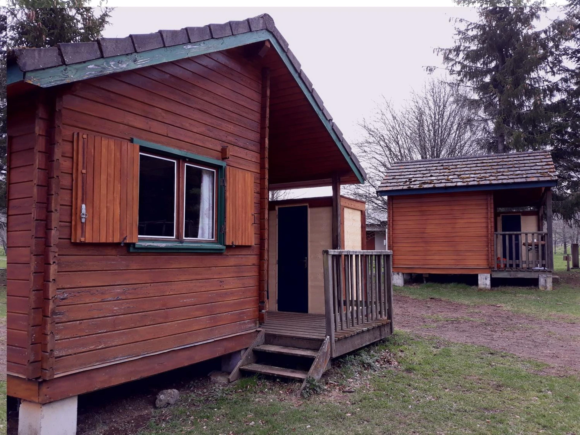Chambre disponible pour un séminaire d'entreprise à Domaine de l'Ours / Camping Lodge - Saint-Urcize