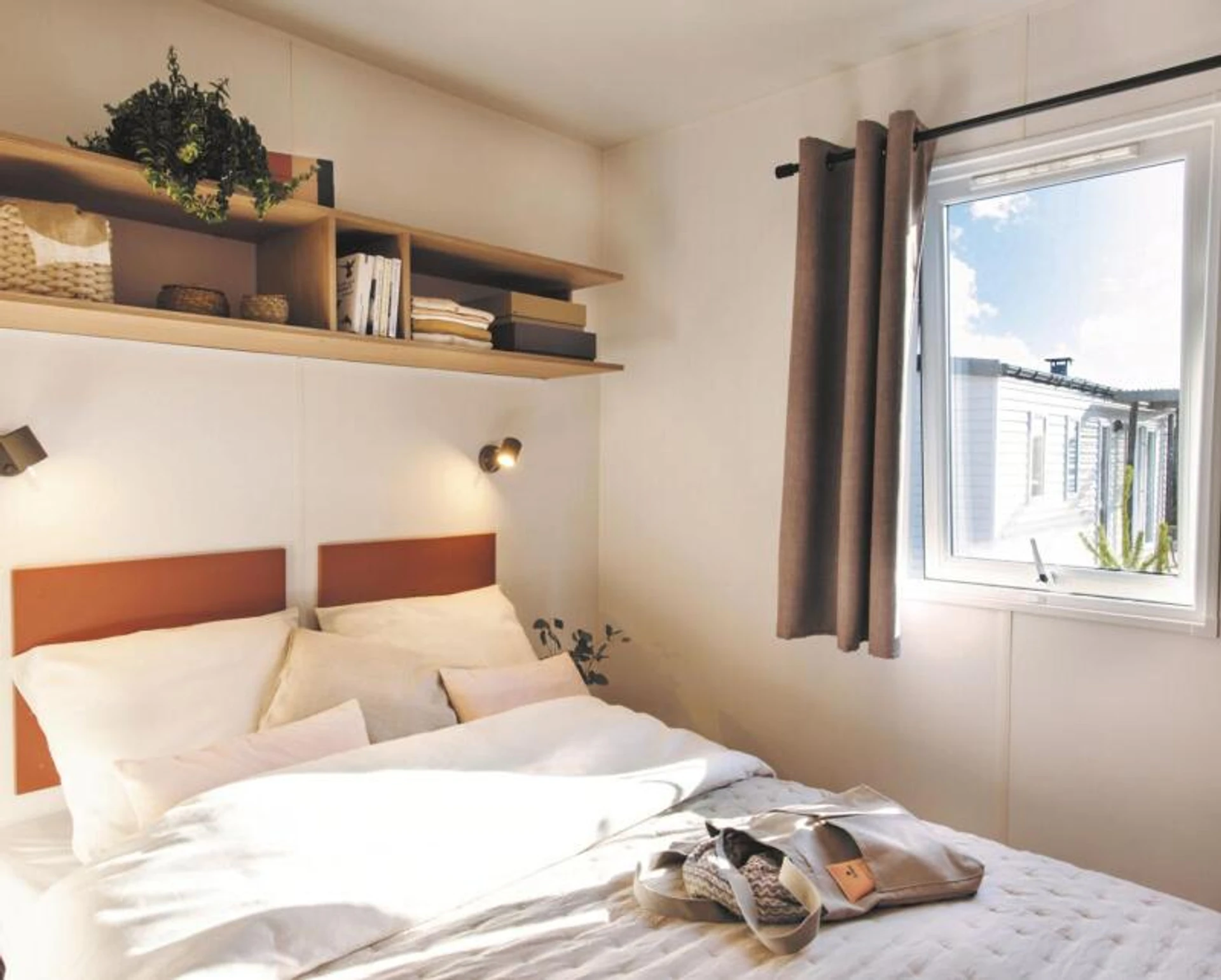 Chambre disponible pour un séminaire d'entreprise à Camping Domaine Villa Verde - Callas