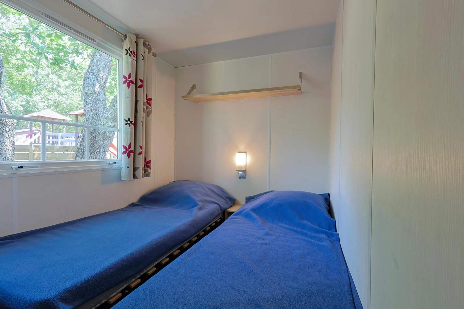 Chambre disponible pour un séminaire d'entreprise à Camping Domaine Villa Verde - Callas