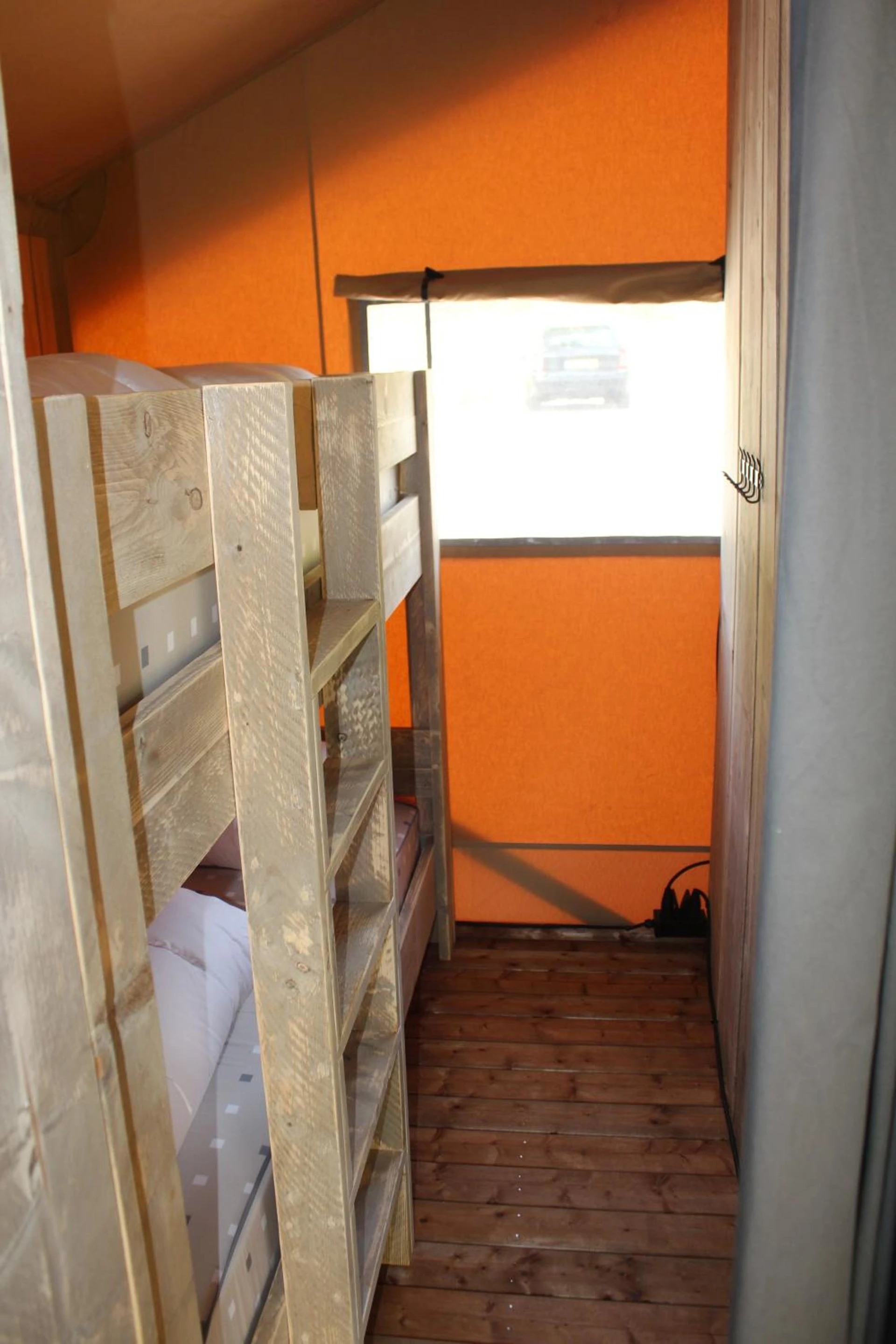 Chambre disponible pour un séminaire d'entreprise à Glamping Lac du Causse - Lissac-sur-Couze